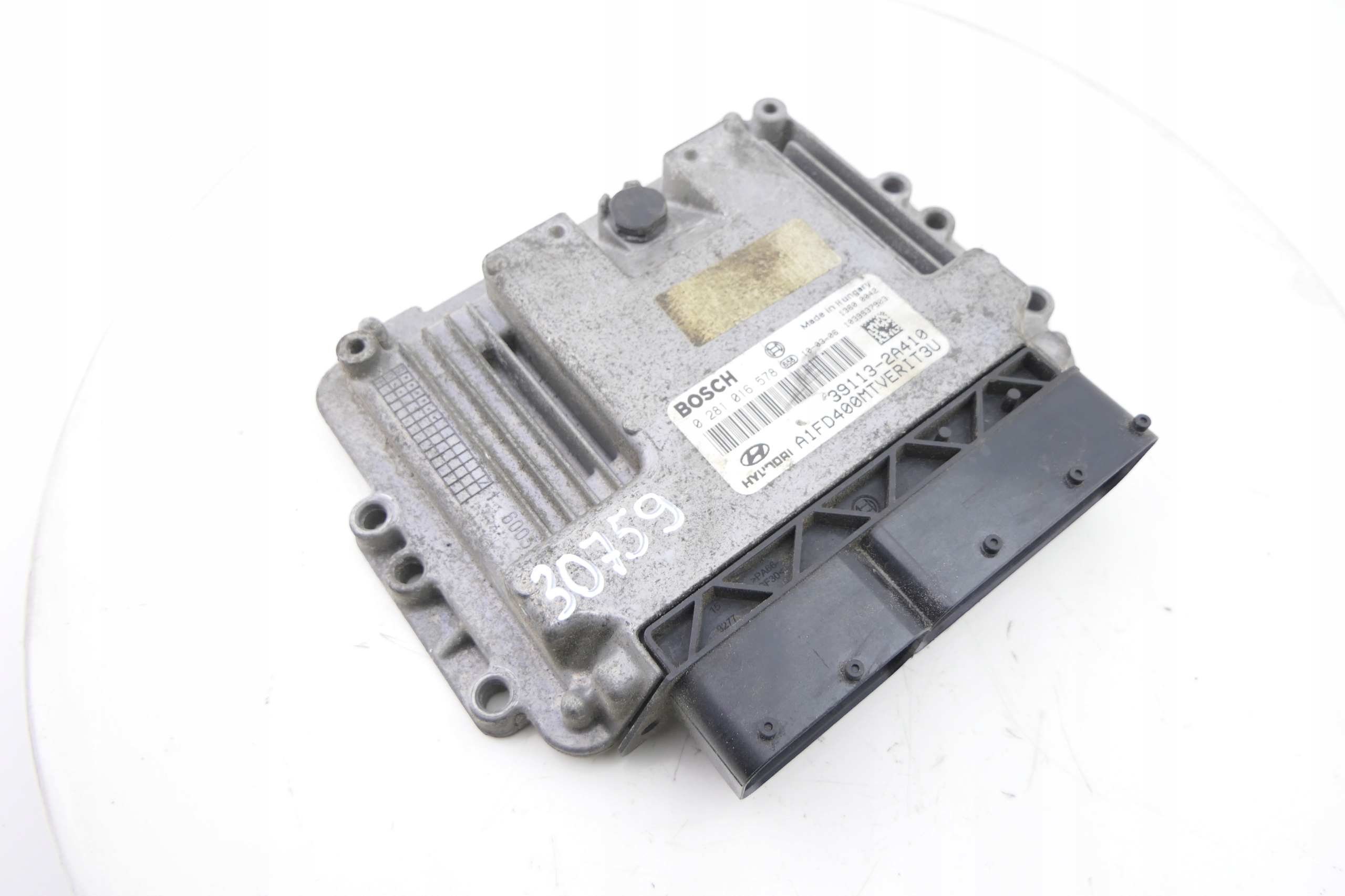 control unit computer of the engine SKODA FABIA II 1.2 TDI 03P906021L