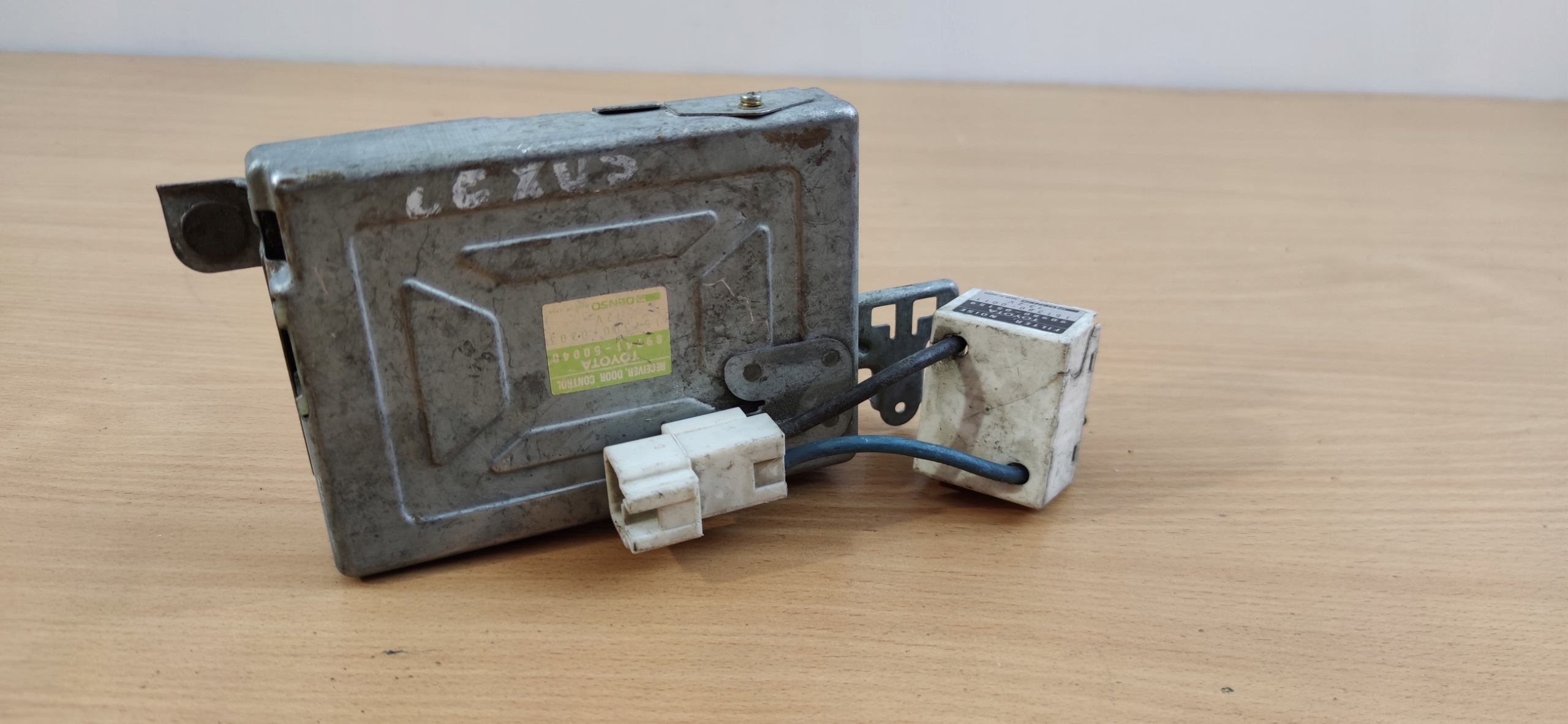 90980-05159 89741-50040 - МОДУЛЬ БЛОКИРОВКИ ДВЕРЕЙ LEXUS LS400