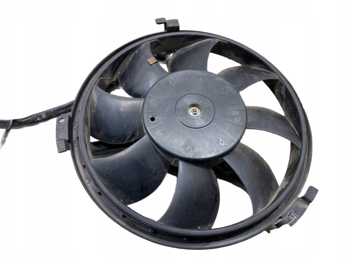 ventilátor chladiče AUDI A4 B5 FL 1.9 TDI