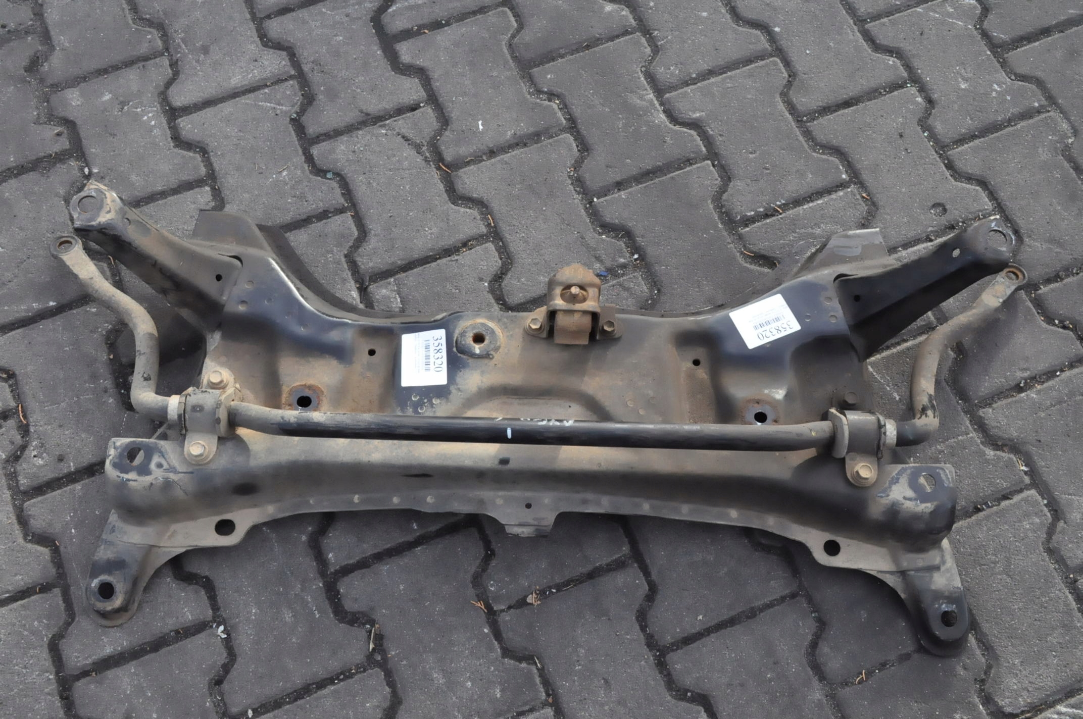 TOYOTA AYGO II SANKI ZAWIESZENIA PRZÓD WÓZEK KOŁYSKA