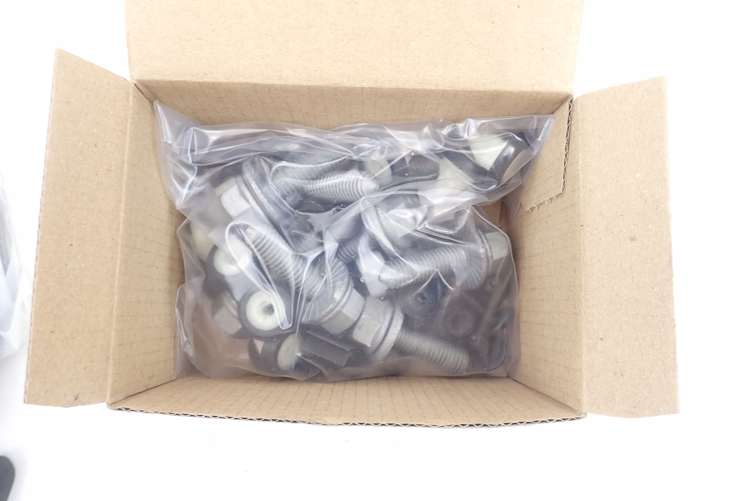 Nový originální Audi Oe Upevňovací sada pro nárazník 80A098627