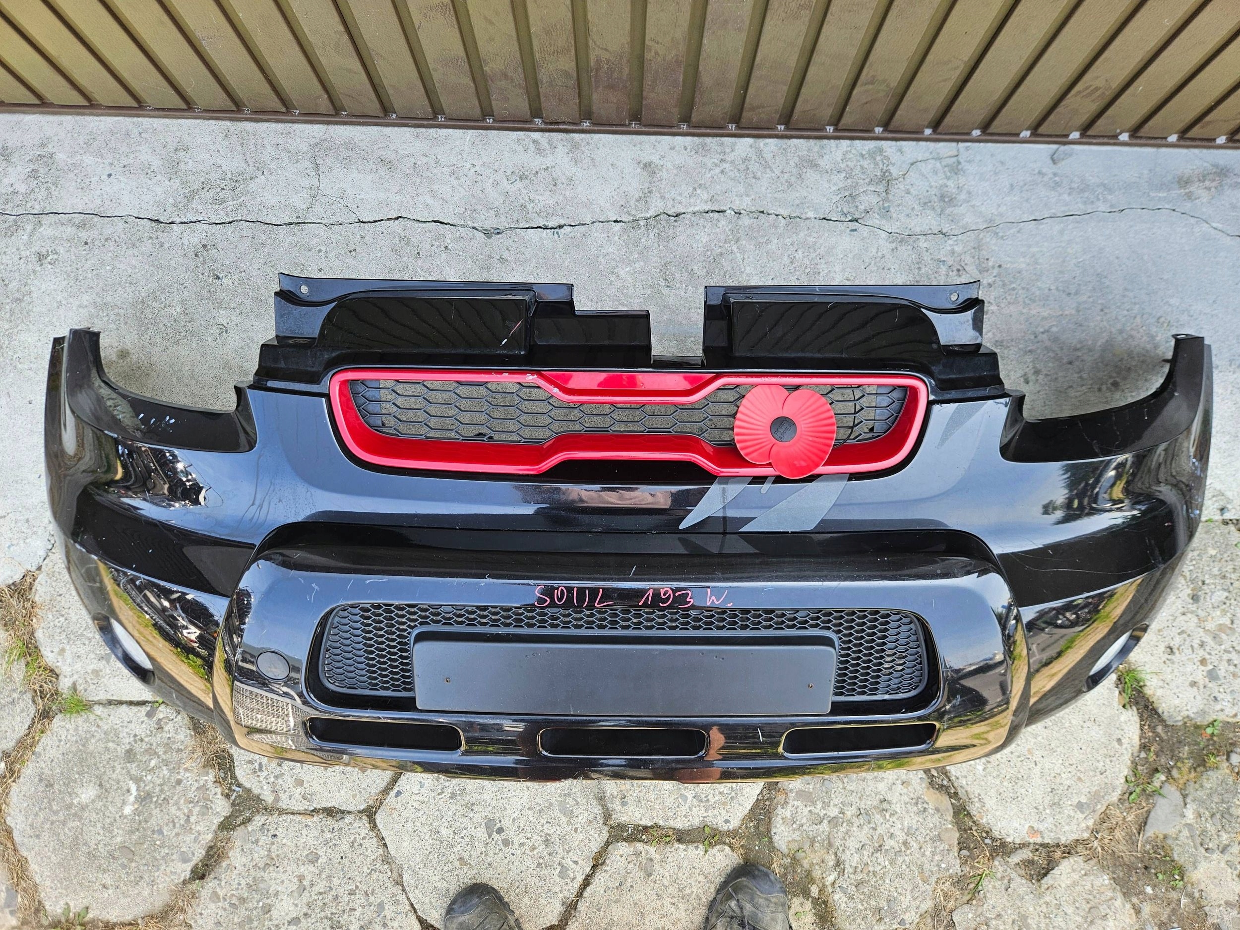 KIA Soul 1 and 08-11 front bumper front $