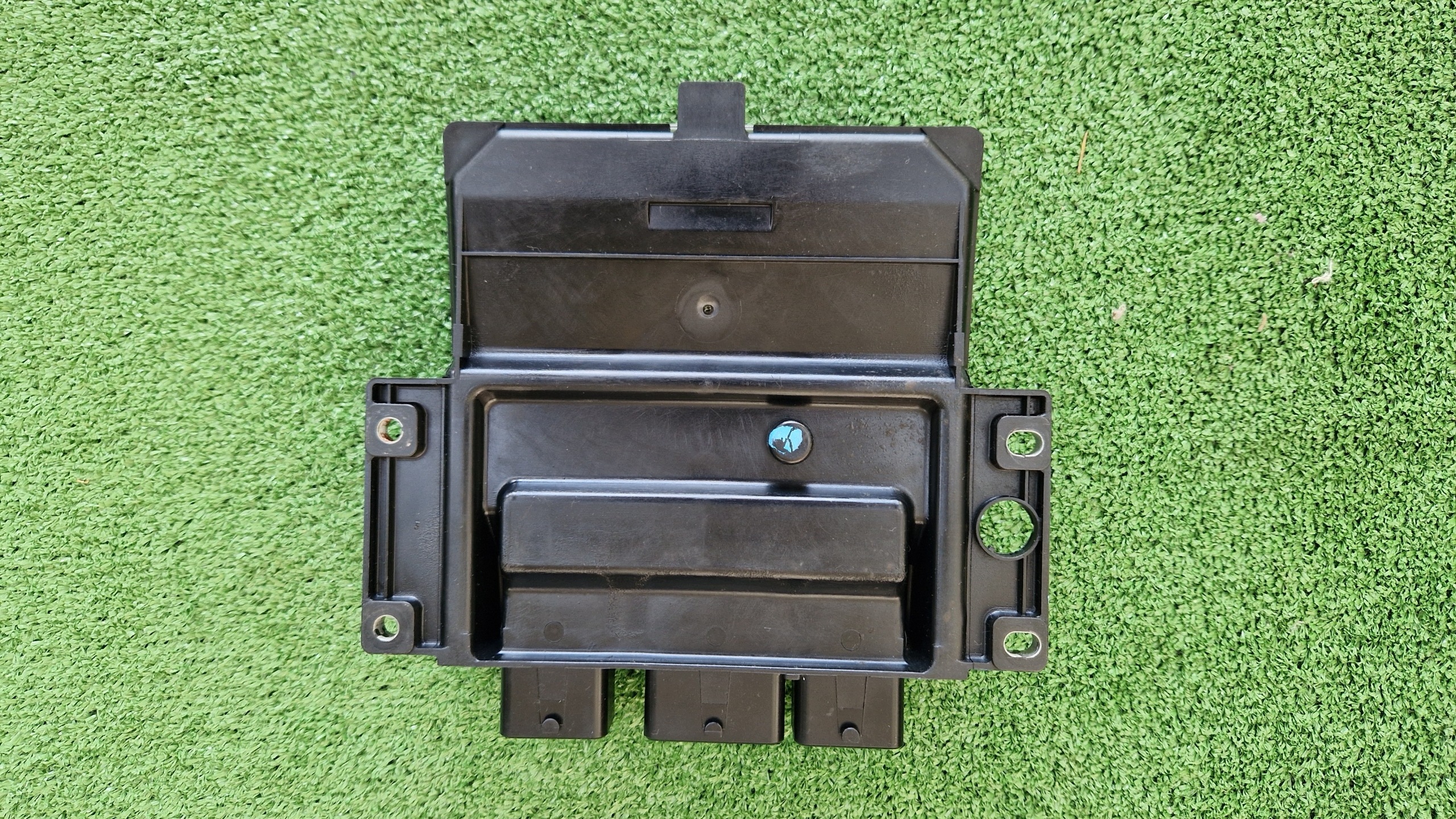 control unit computer SUZUKI JIMNY 1.5 DDIS 65KM 8200376879 8200331685 2004R