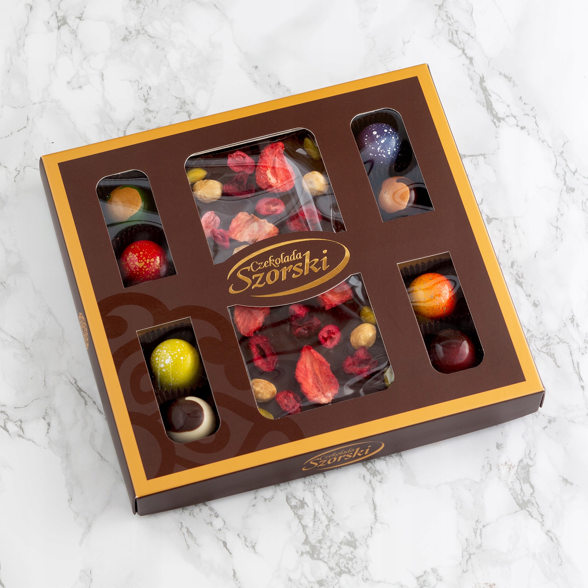 Bombonierka z tabliczką czekolady i 8 pralinami Ny