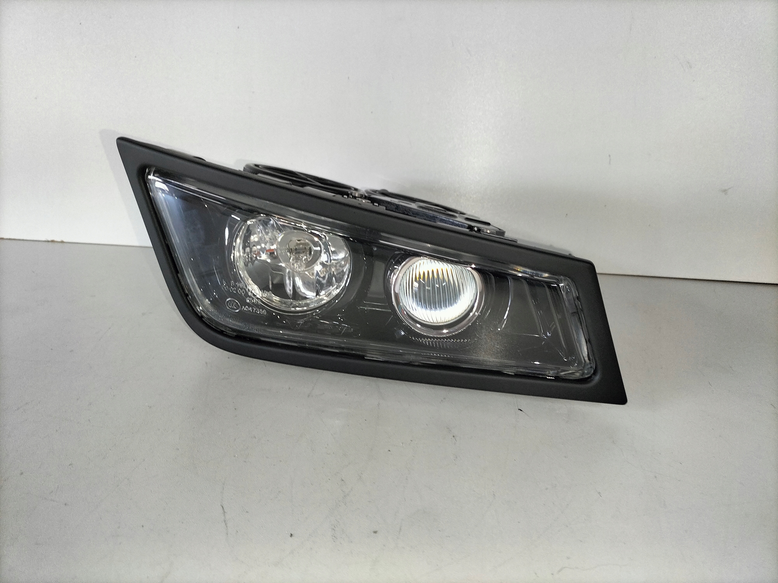 fog light light right VOLVO FH3 FM 08