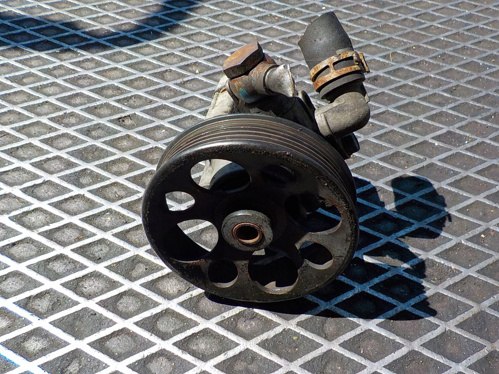 CHEVROLET CRUZE 2.0 VCDI ORG servo pump 96985600