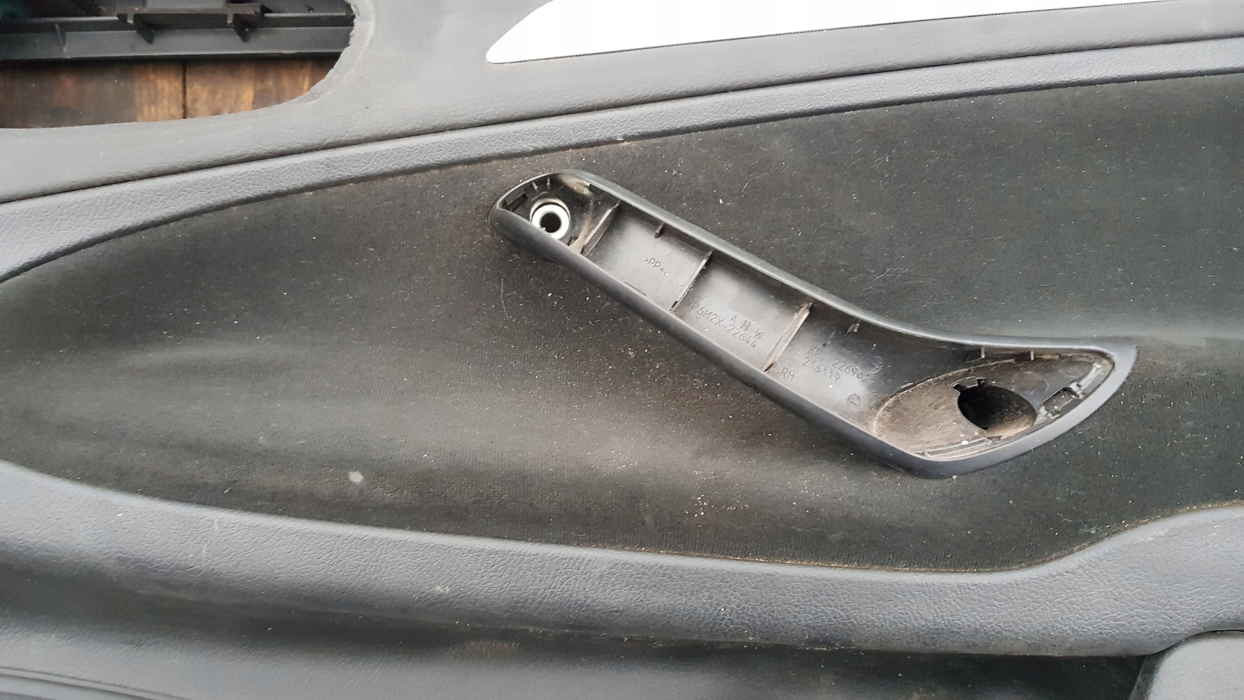 FORD S-MAX side upholstery door left / right rear part CENA ZA 1SZTUKE