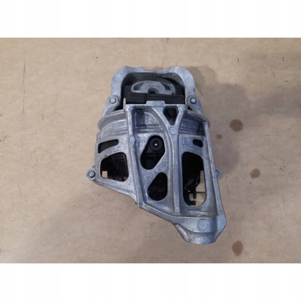 Audi A6 S6 C8 4K Console / Support plaque Moteur 4M0199371B (N173)