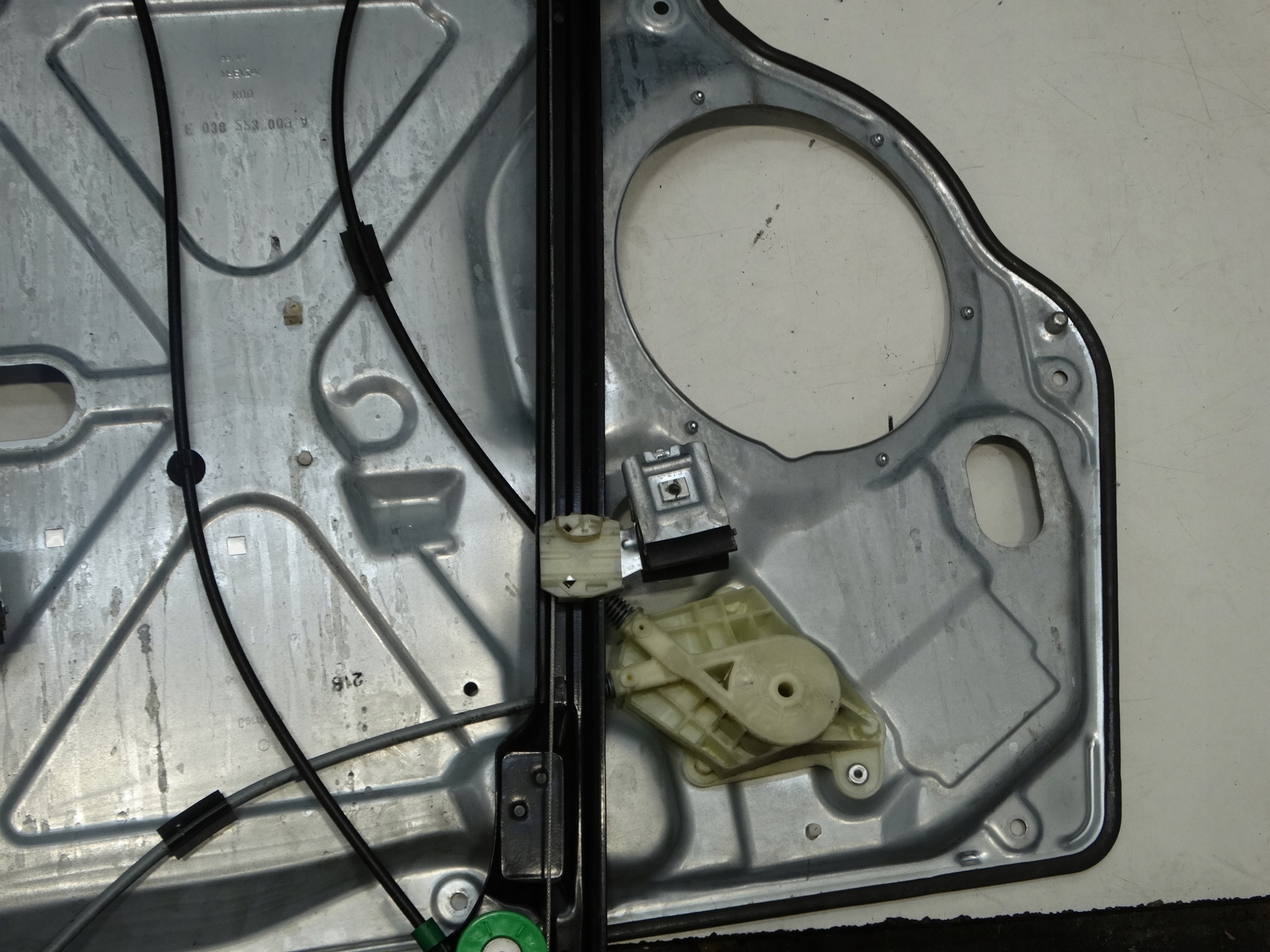 mechanism lifting windows left front VW TRANSPORTER T6 E 038223009A