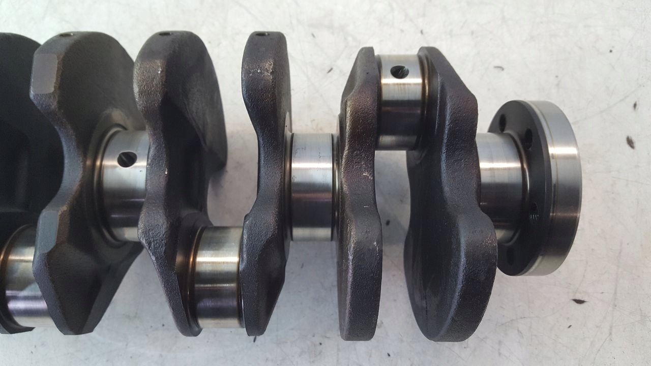 crank VW Golf V 1,6 FSI BAG