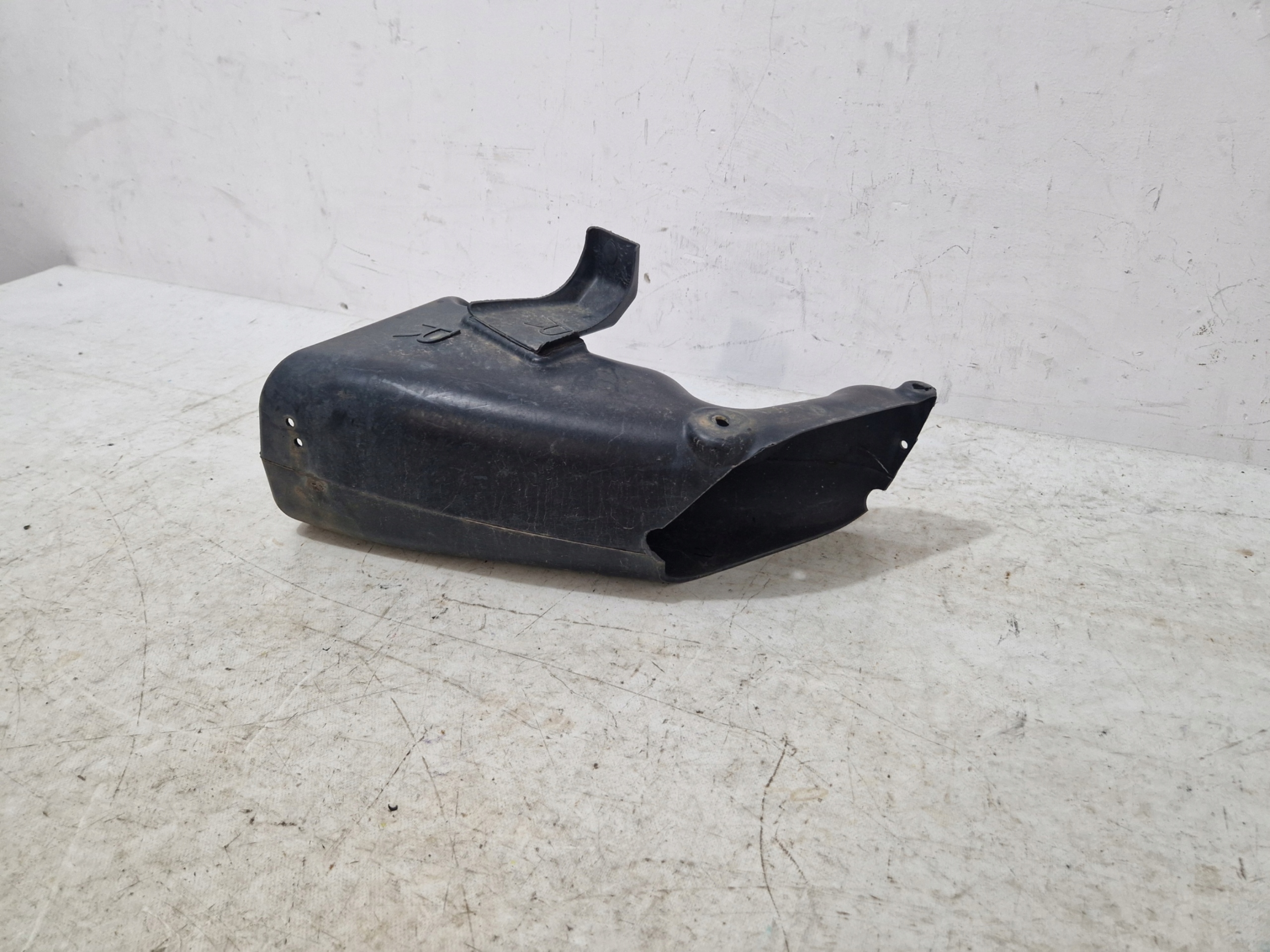 DODGE CHARGER 2019- rohr DOLOT luftansaugkanal SRT 68228404AD