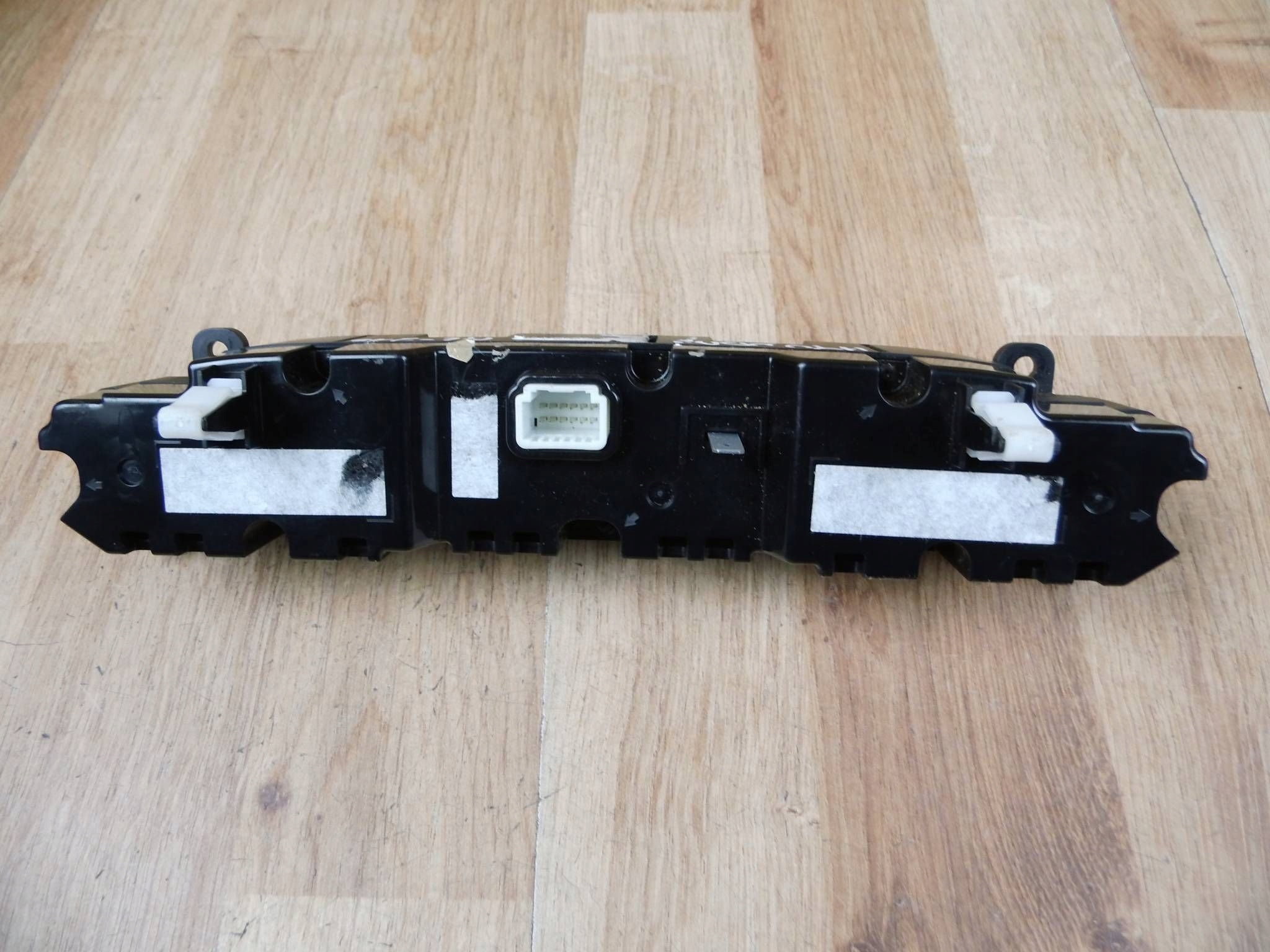 Hyundai Santa Fe IV LIFT switch panel radia