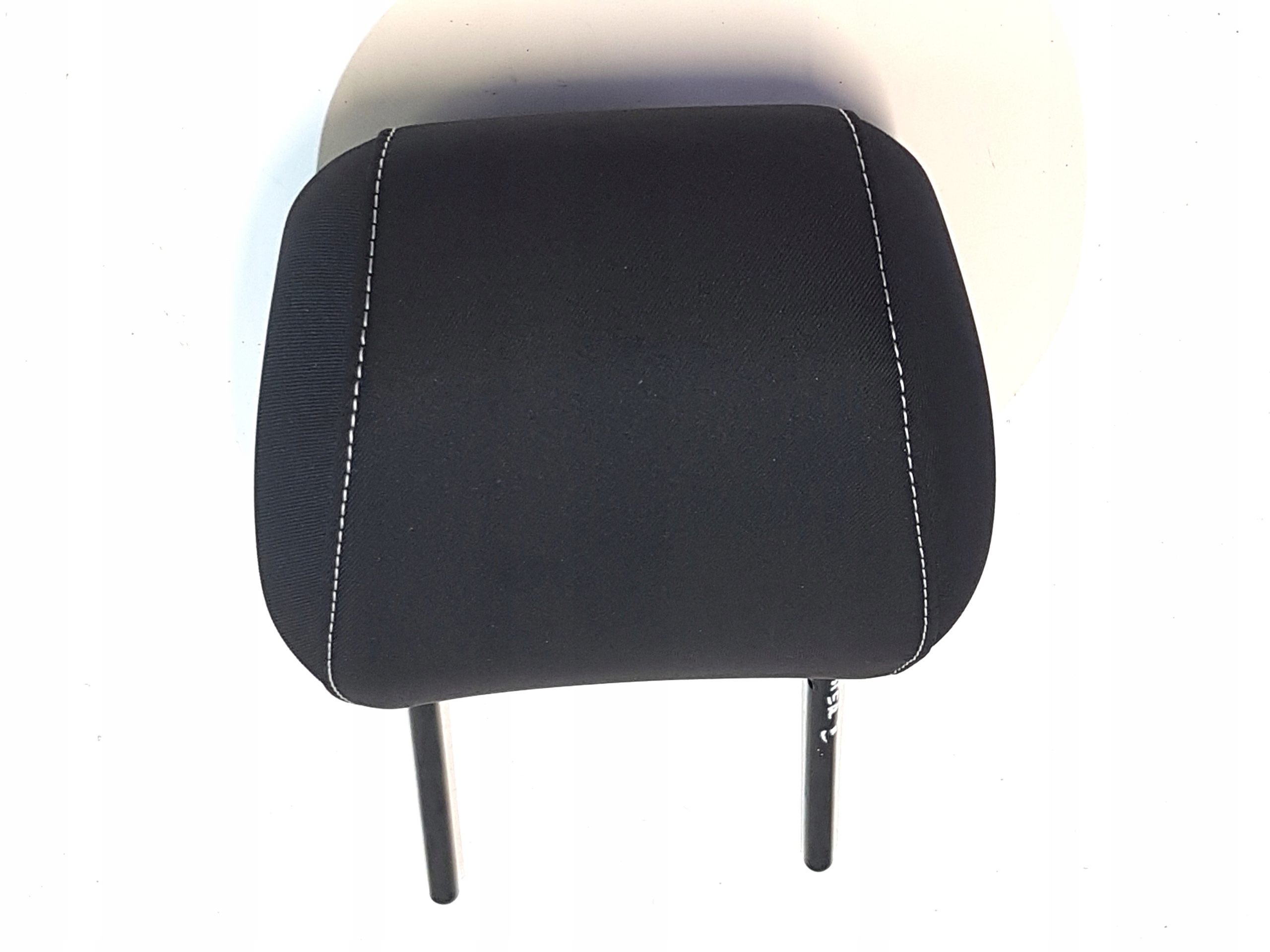 DACIA DUSTER II підголівник переднього сидіння 19р.