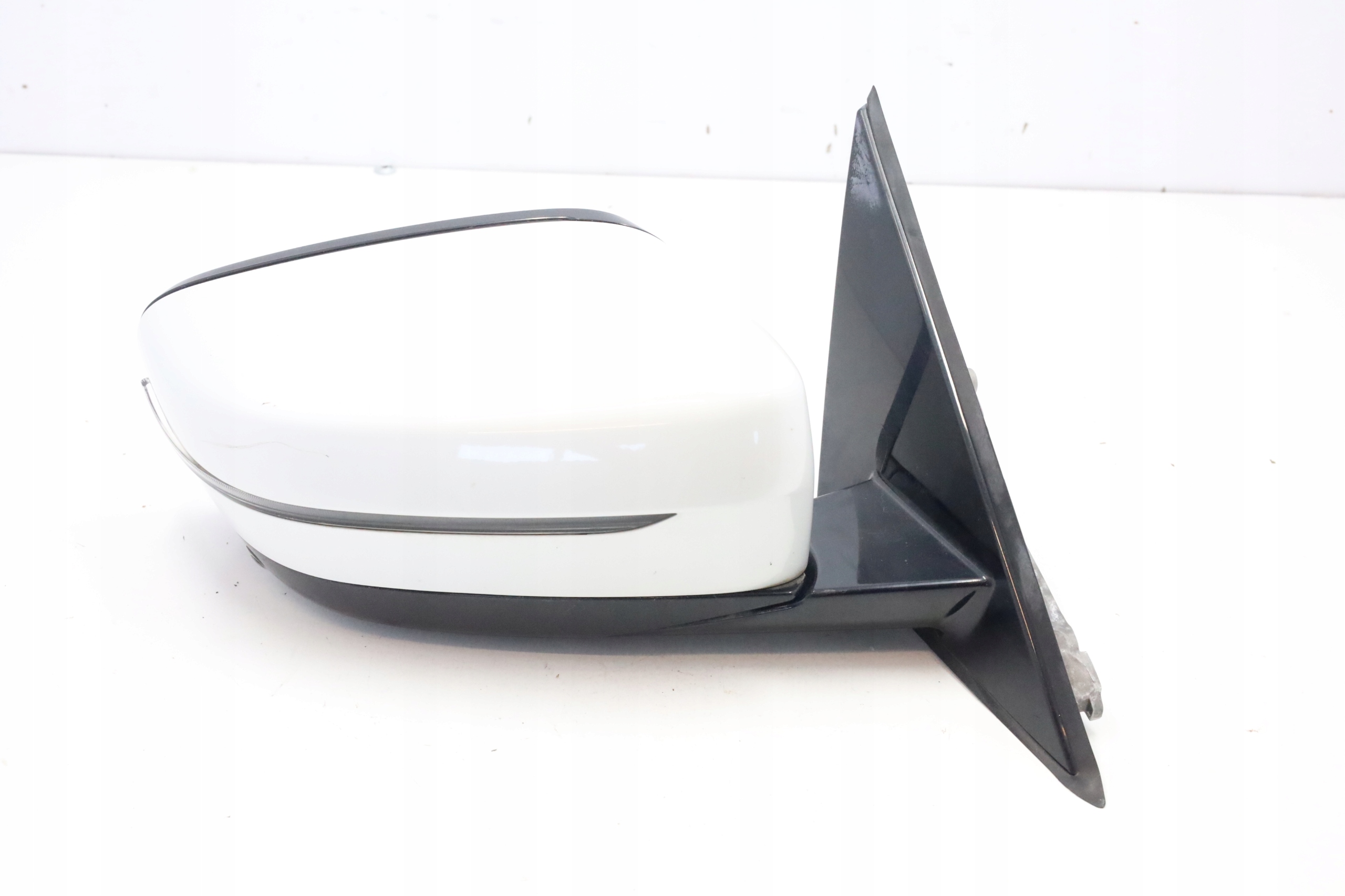 LUSTERKO ZEWNĘTRZNE PRAWE BMW G20 G21 9PIN A96 ASYSTENT KAMERA