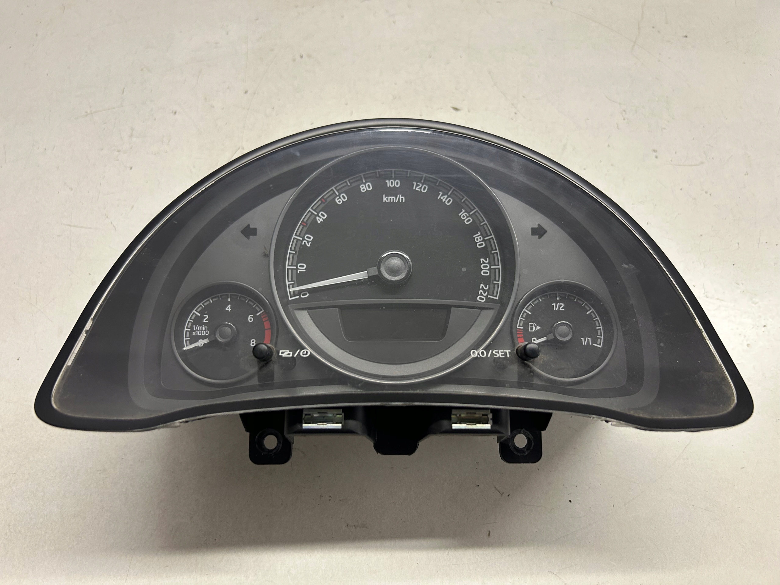 спидометр SKODA CITIGO UP MII 1ST920862