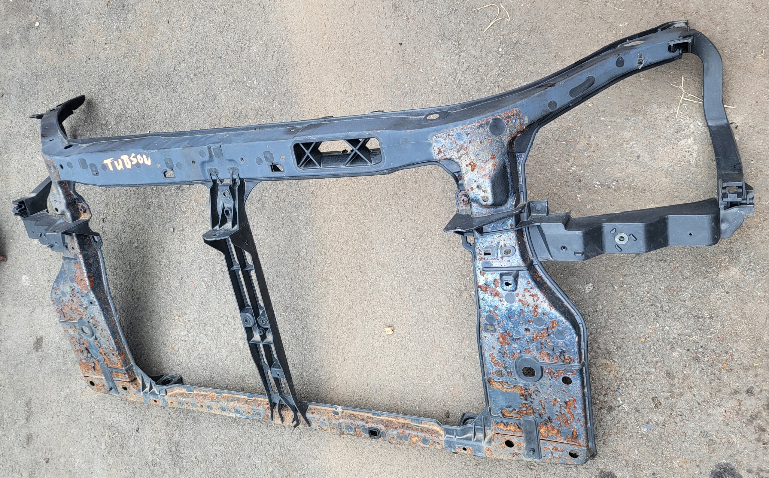 front body wall pillar iron HYUNDAI TUCSON and 1 OE EU