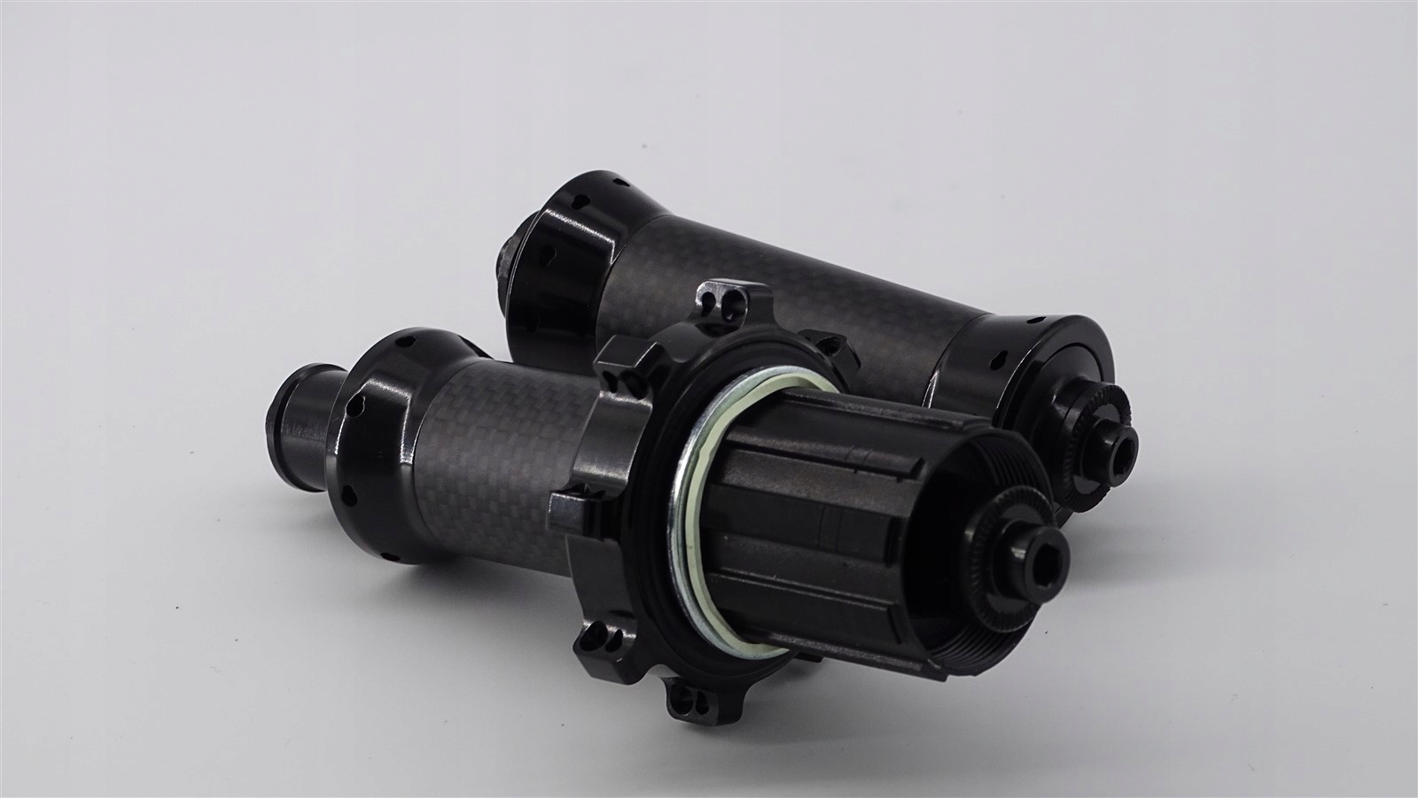 Piasty Szosa Carbon Straightpull 20H przód 24H tył Model Carbon Road