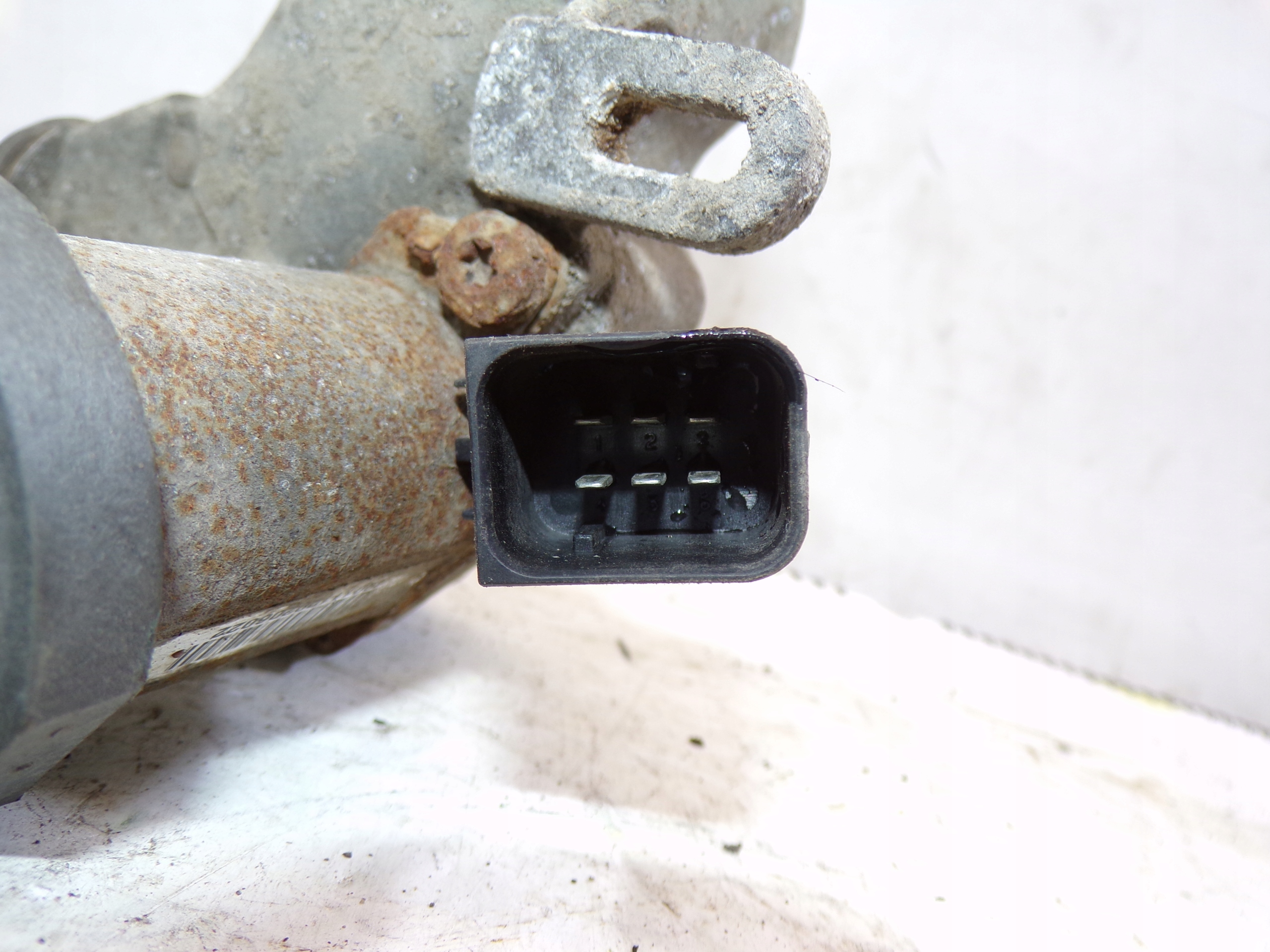 WYSPRZEGLIK SMART FORTWO 0003226 V016 (2)