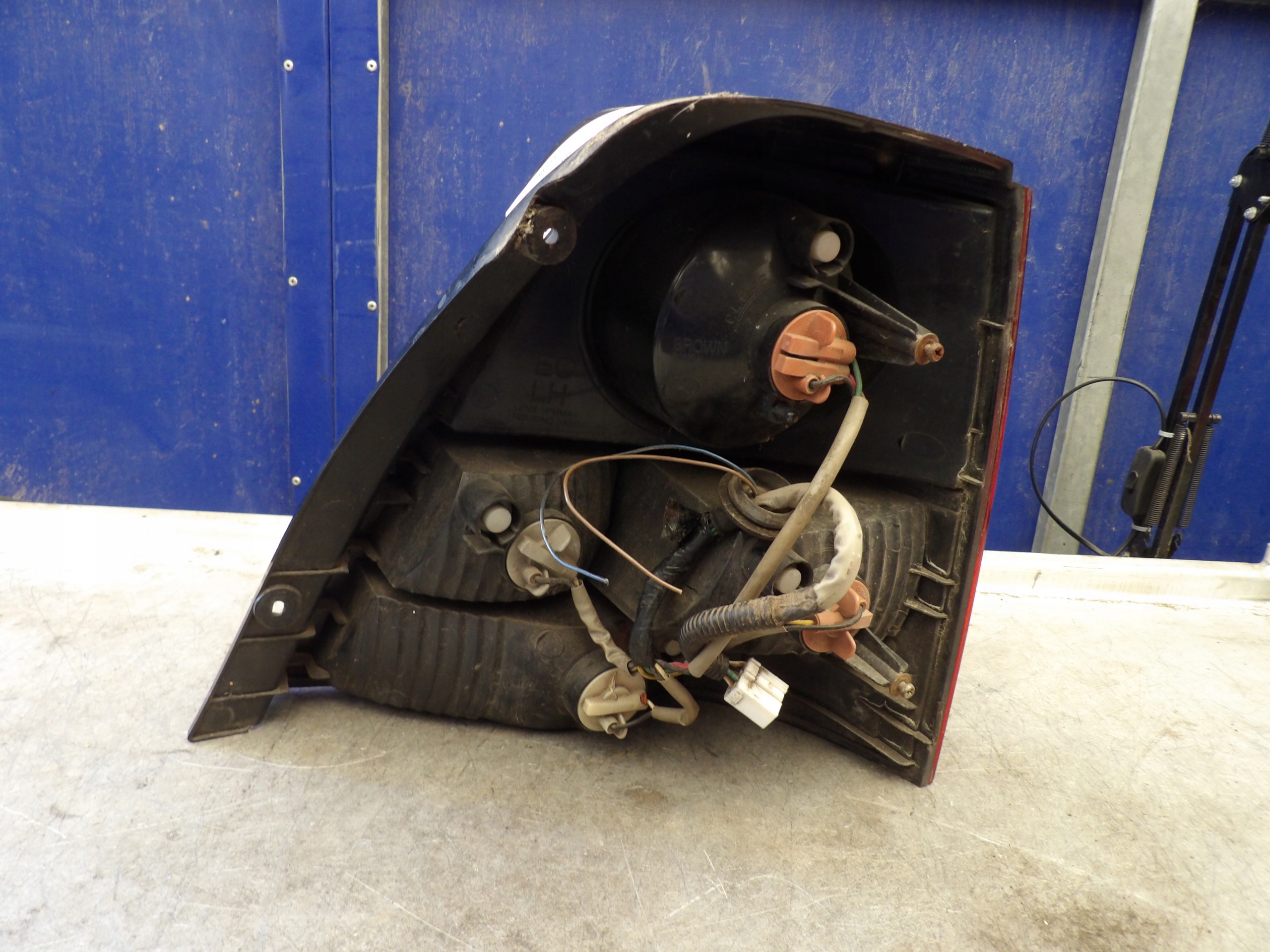 Kia Sorento and 2,5 crdi light rear left