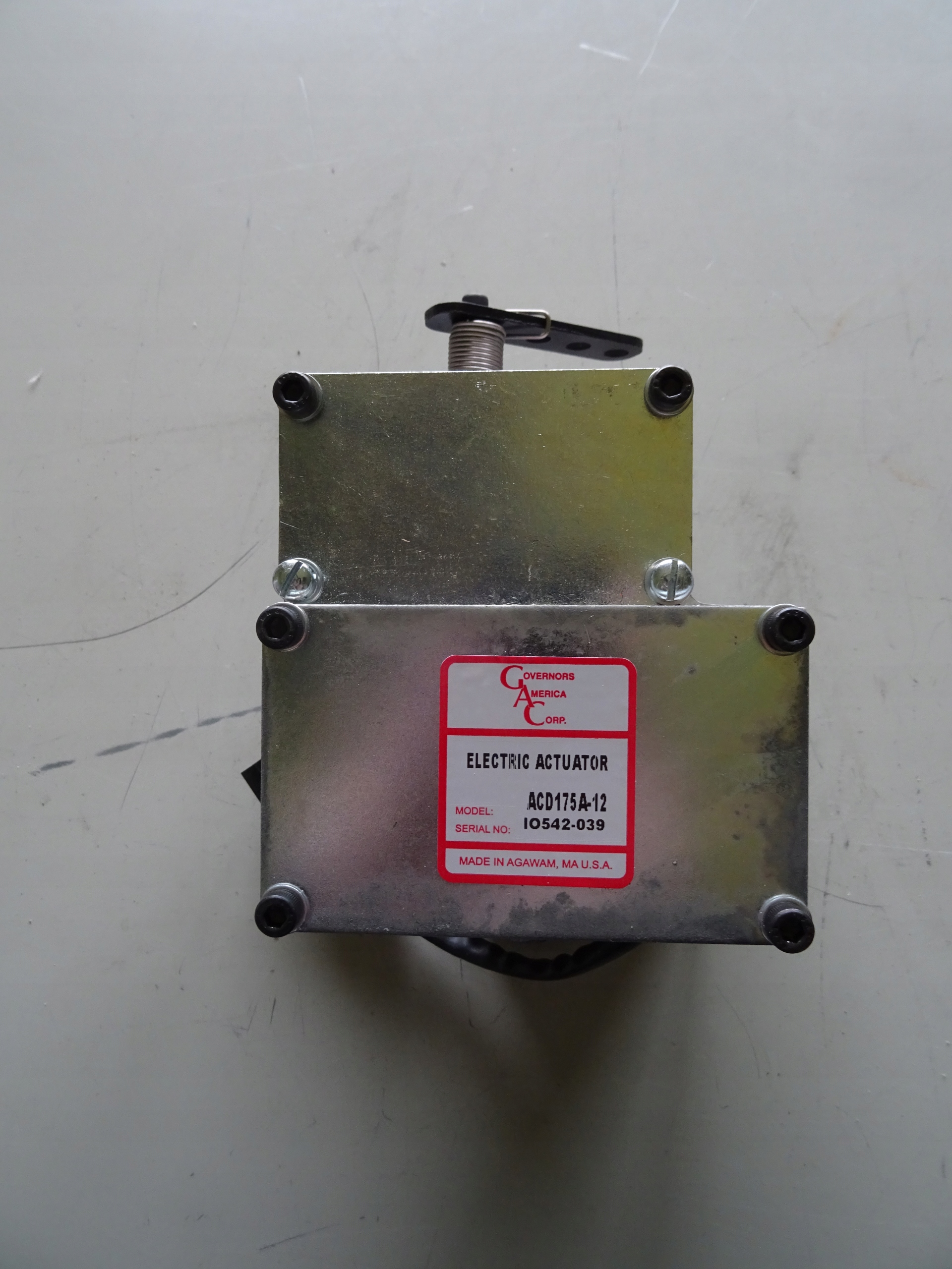 SIŁOWNIK REGULATOR OBROTÓW AGREGAT GAC ACD175A-12 Rodzaj regulator obrotów