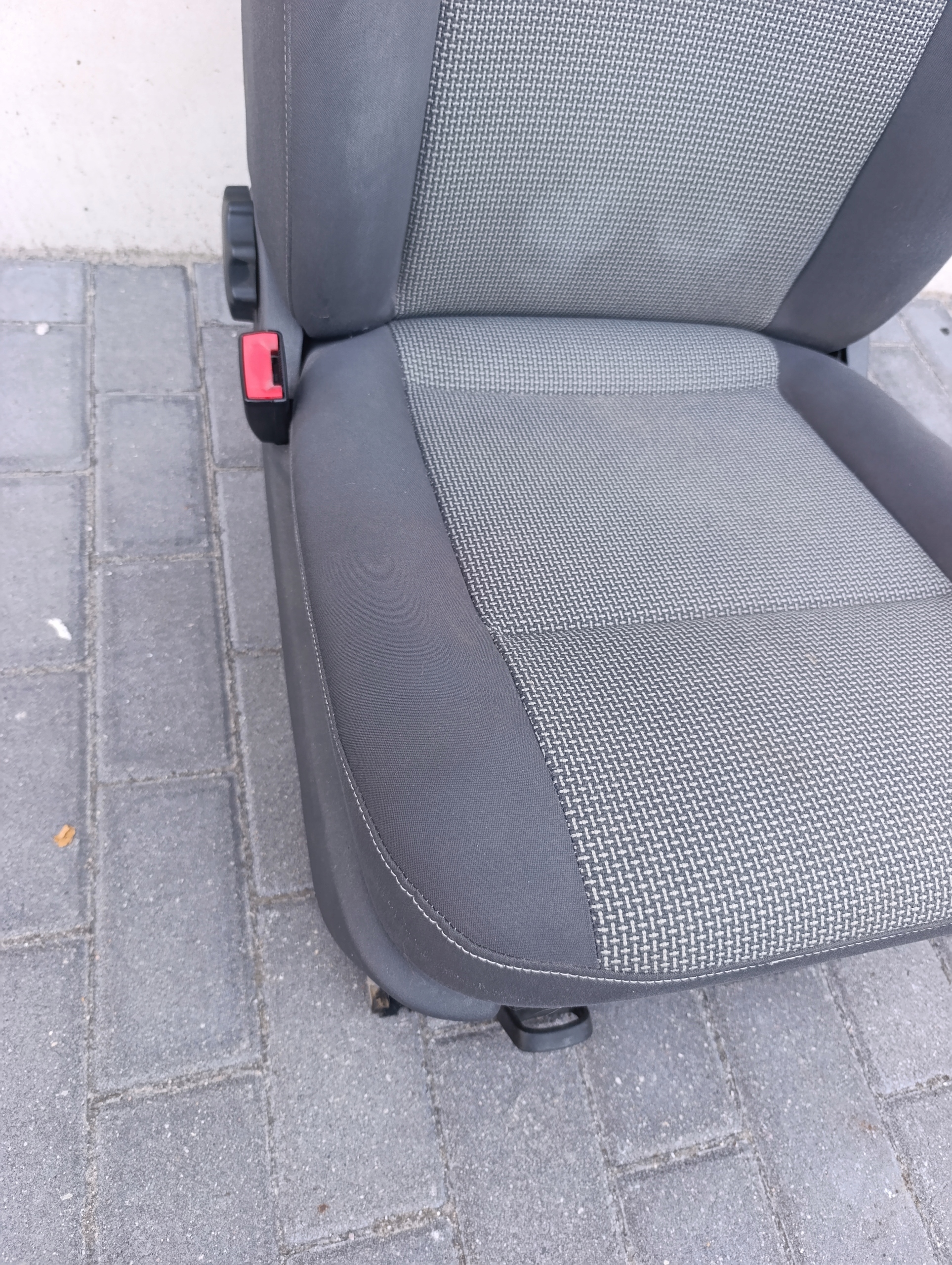 VW T6 seat front front driver´s/ KIEROWCA