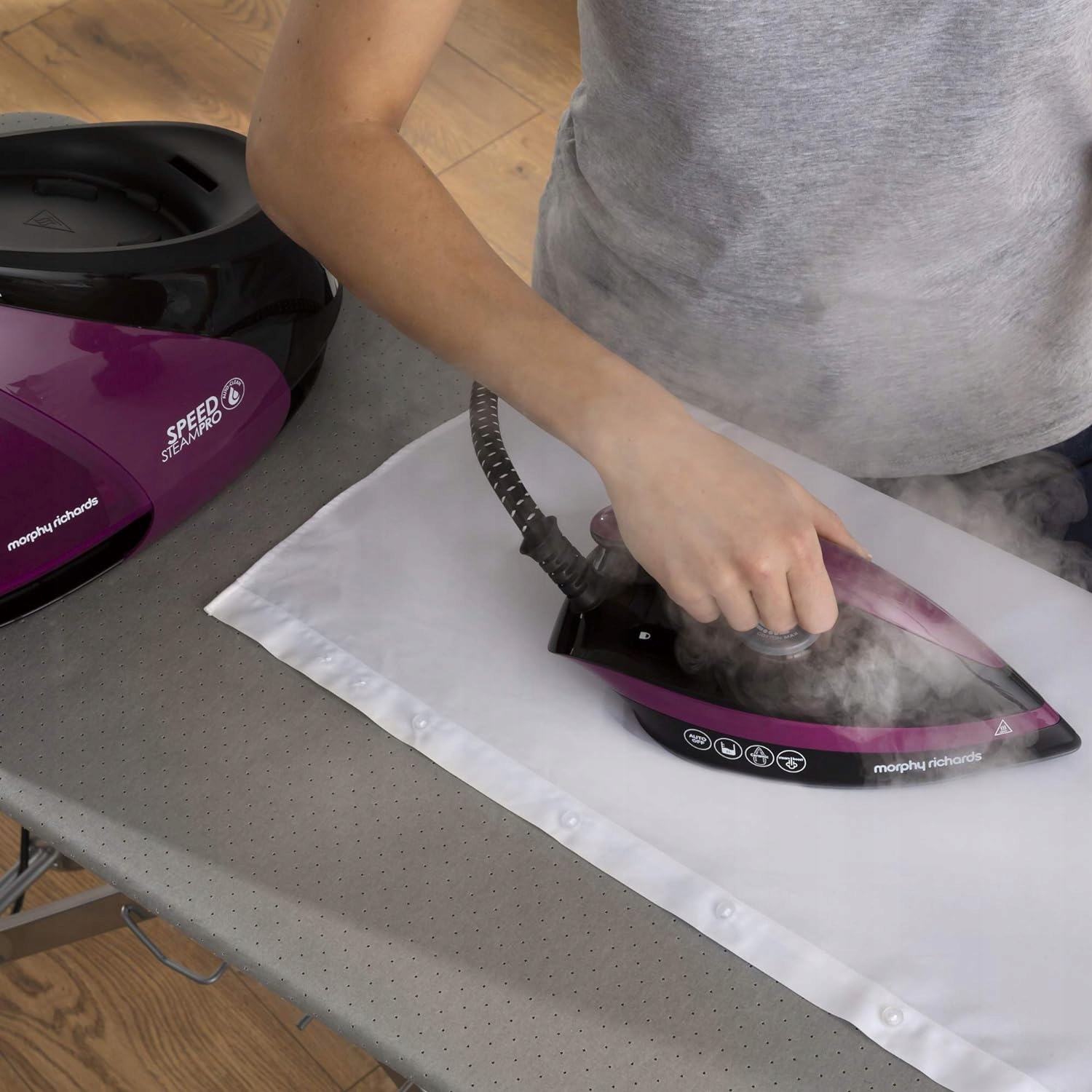 Stacja parowa Morphy Richards 332100 Speed Steem Pro 3000 W Model Speed Steem Pro