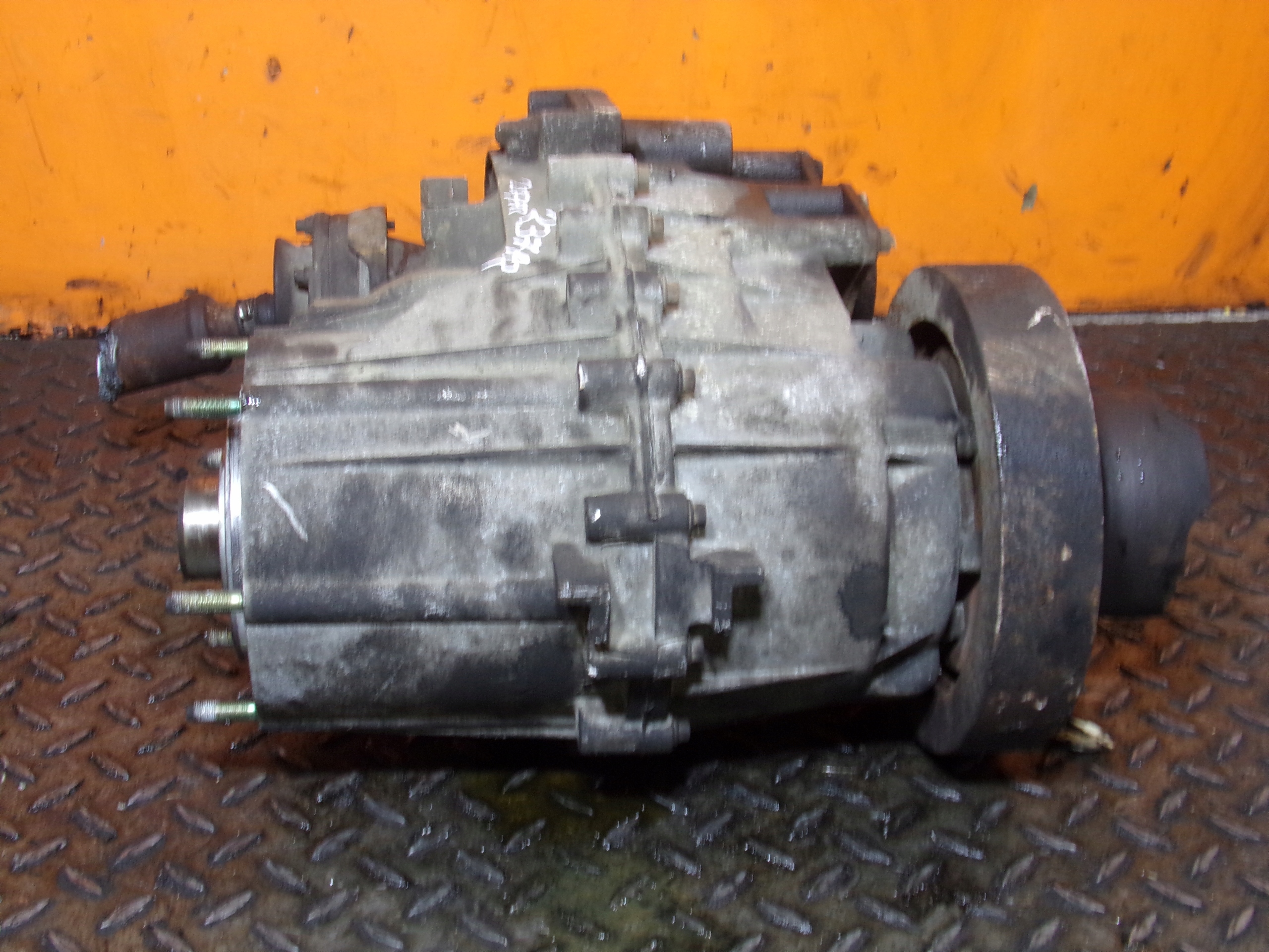 GRAND CHEROKEE 2.7 CRD 05r 163KM reduktor P52099360AE Producent części Jeep OE