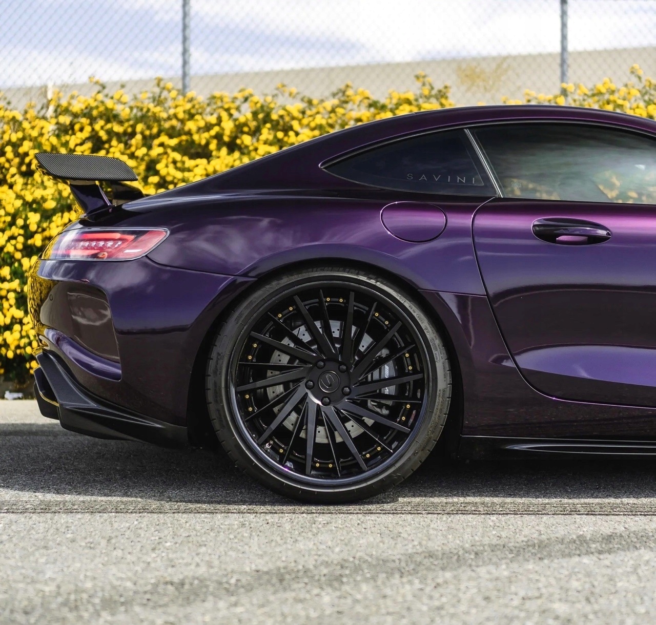 FOLIA FIOLETOWA DIAMENT METALLIC 17m x 152cm POŁYSK SAMOCHODOWA OKLEINA PET Szerokość produktu 152 cm