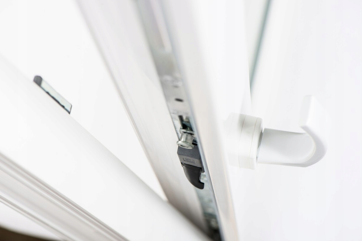 OKNO PCV 70 X 70 / 700 X 700 NOWE RU BIAŁE 24H Strona otwierania lewa