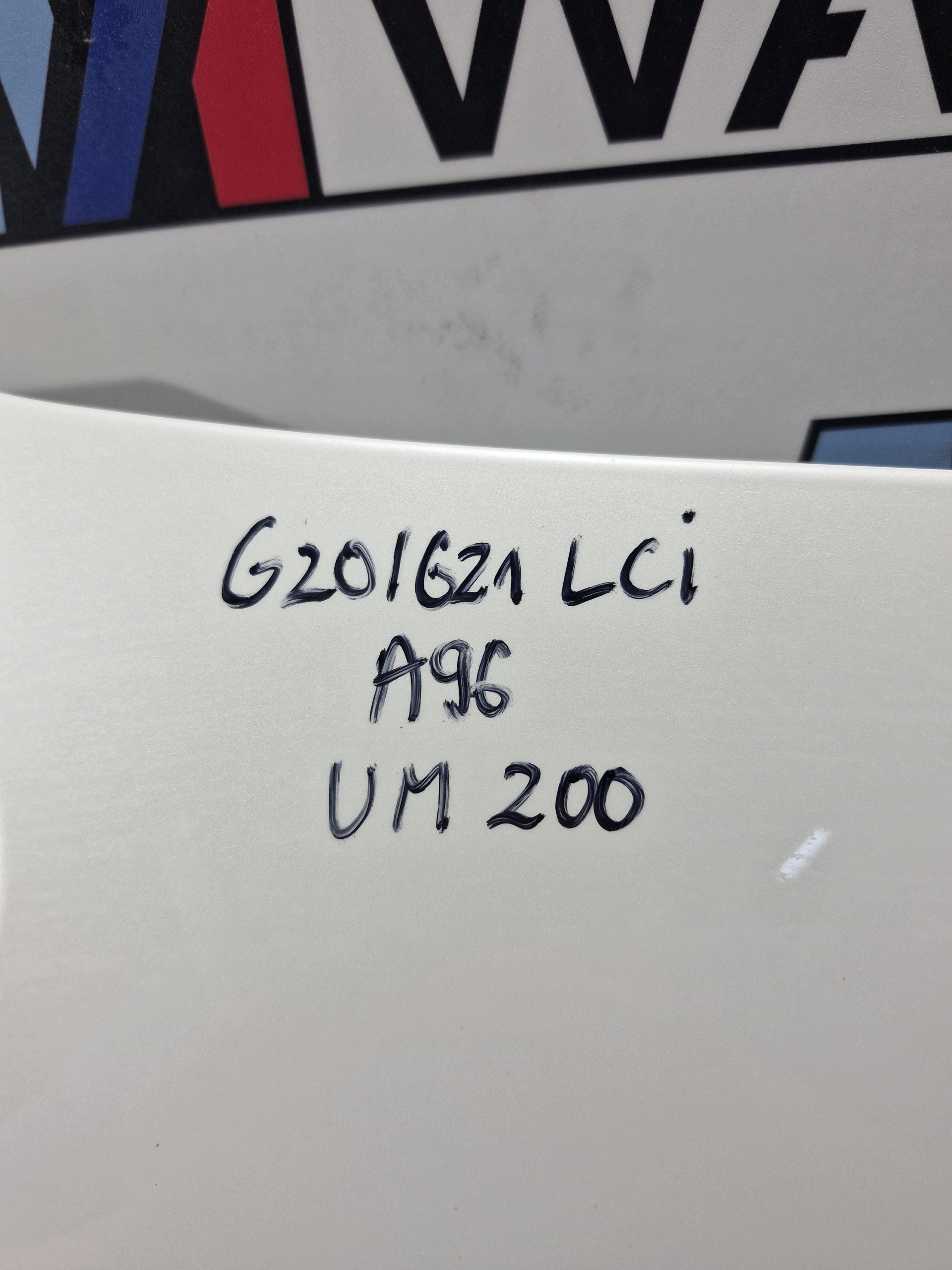 BMW G20 G21 LCI bonnet cover front