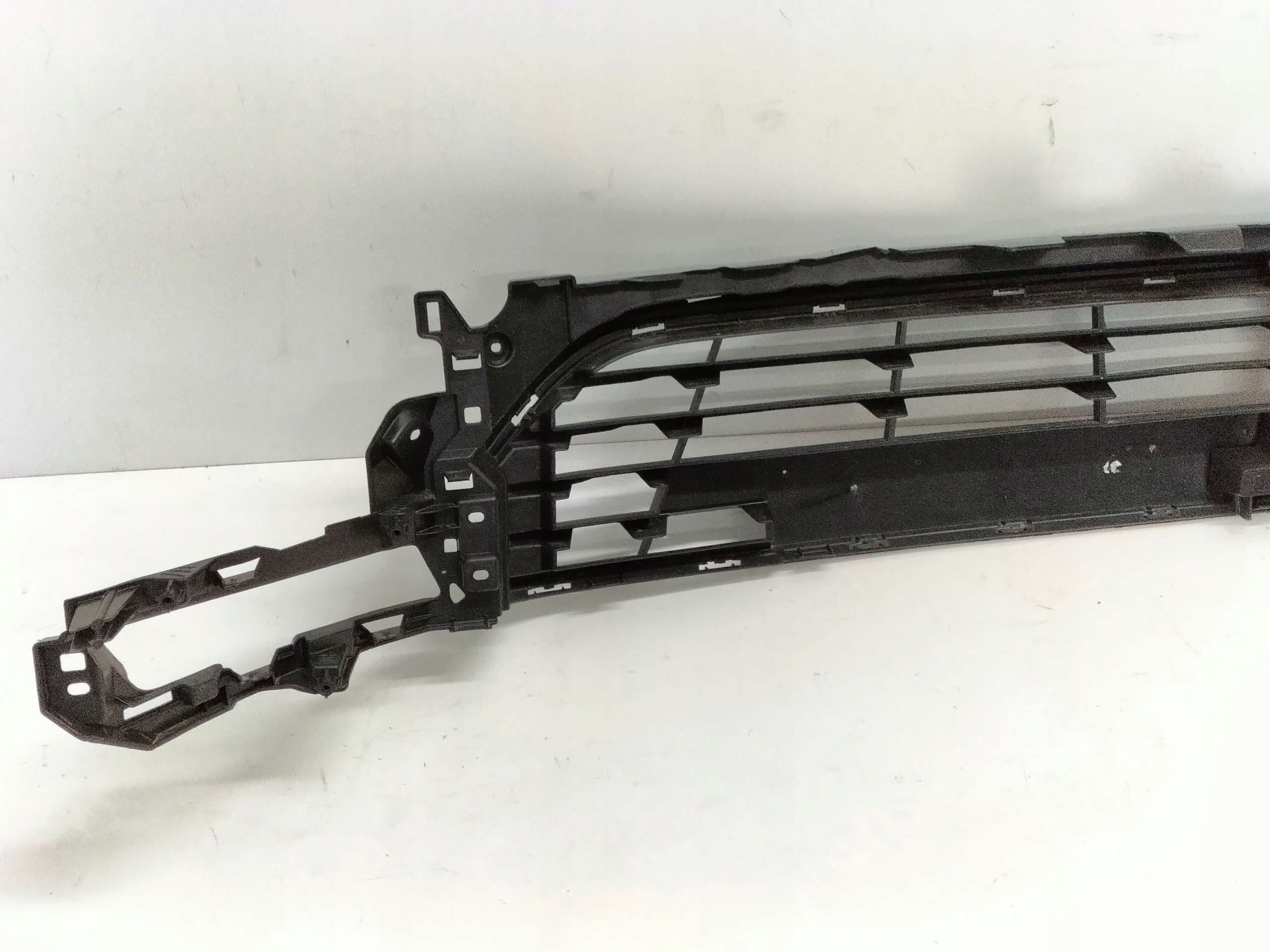 grille grid central of a bumper front RENAULT CLIO 4 IV LIFT 16