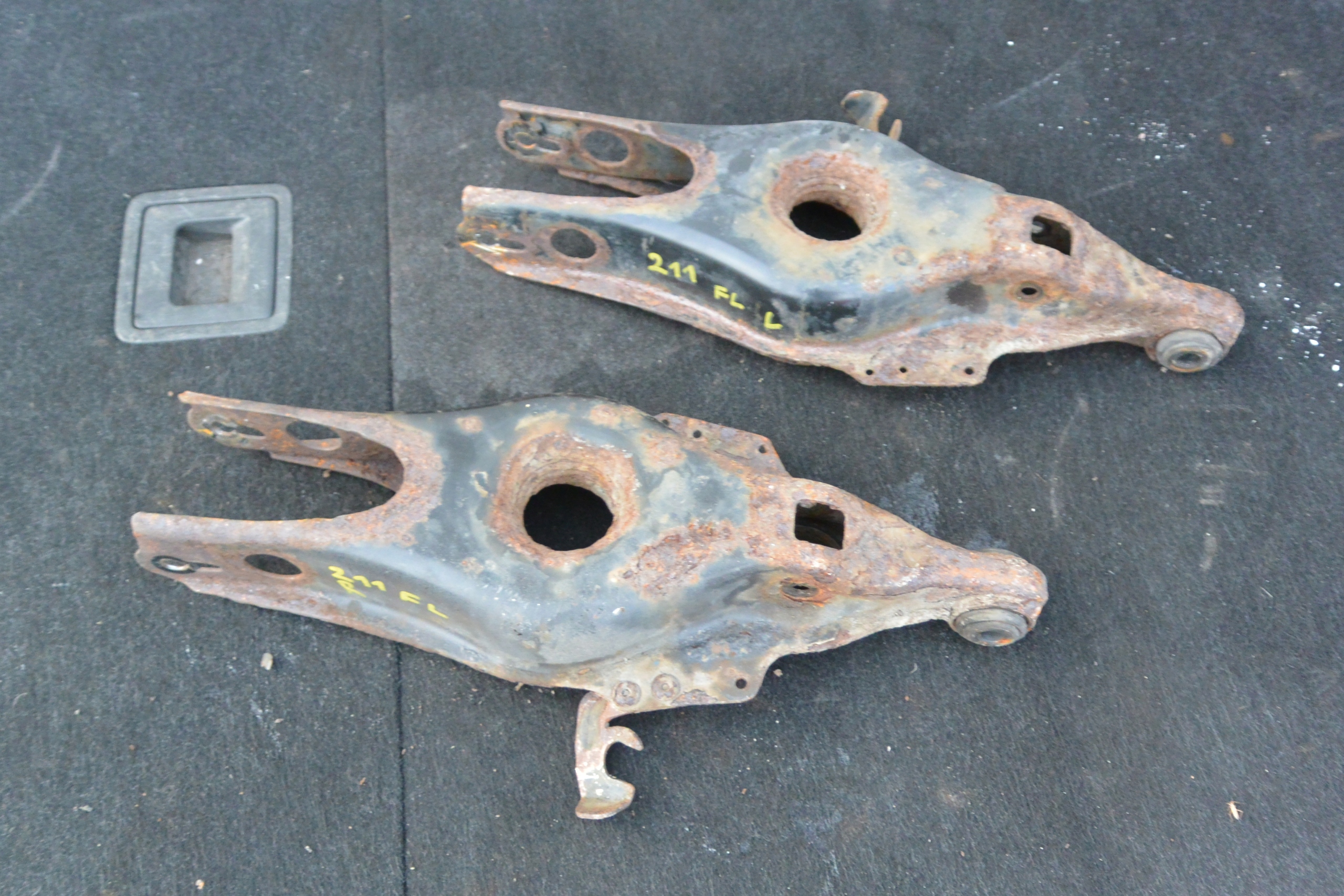 Querlenker rechts links unterer heck MERCEDES-BENZ E CLS W211 W219 Sedan