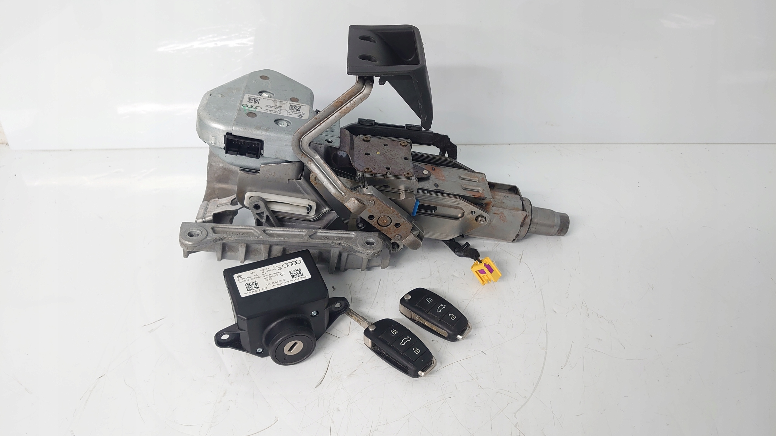 ZESTAW STARTOWY AUDI A6 C6 KLUCZYK RYGIEL STACYJKA KEYLESS GO