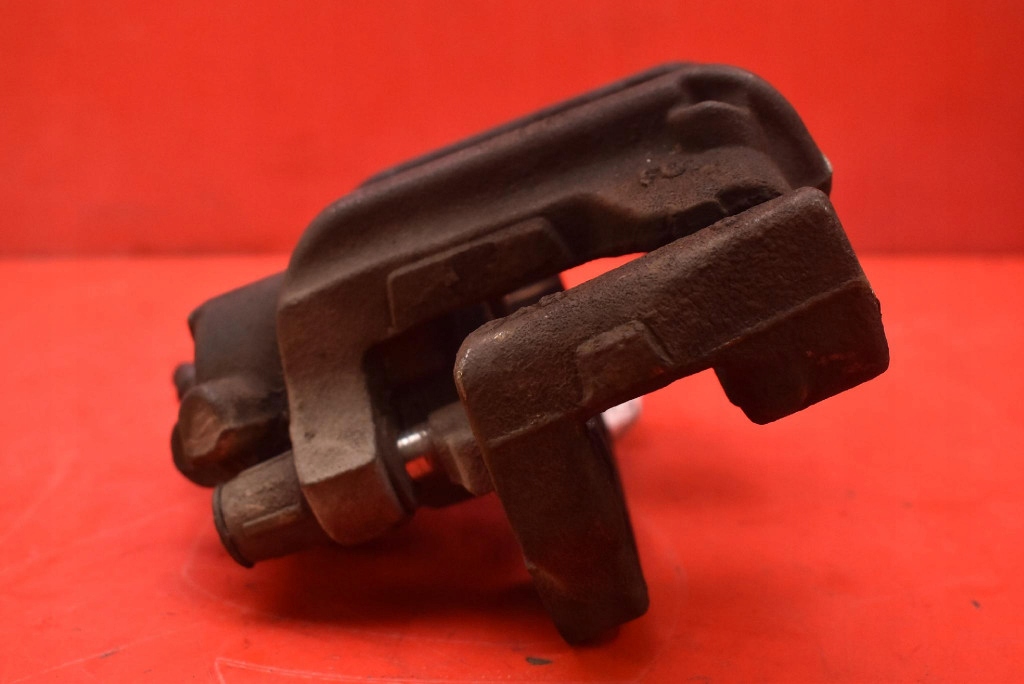 caliper brake right front BMW F20 1.6 D 116 KM 11-15