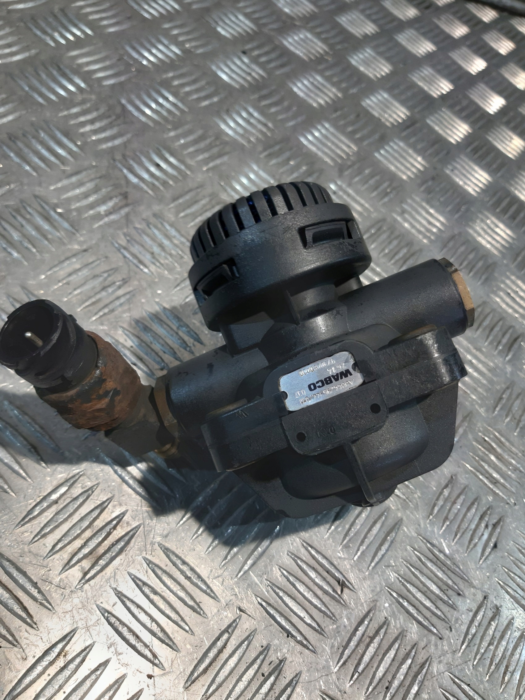 MERCEDES ACTROS MP4 Sensor PRZEKAZNIKOWY WABCO A0044296344 9730060030