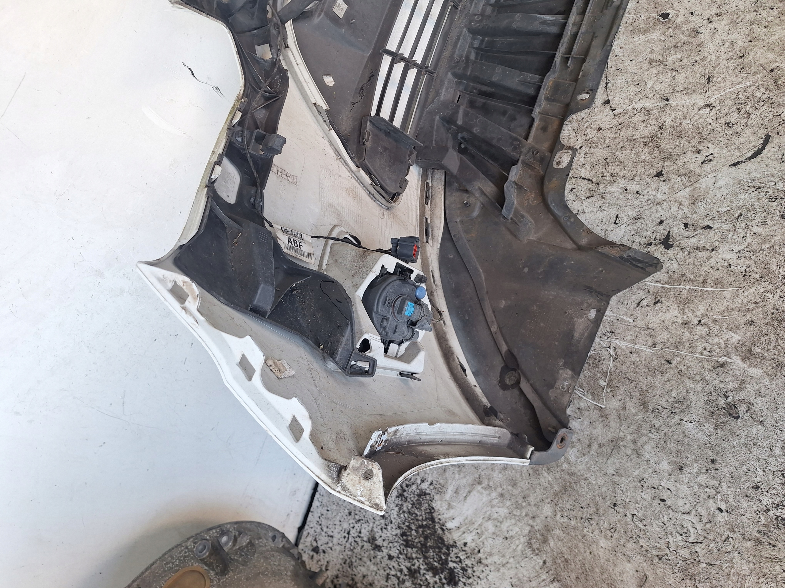 FORD C-MAX MK2 11-14 Pare choc