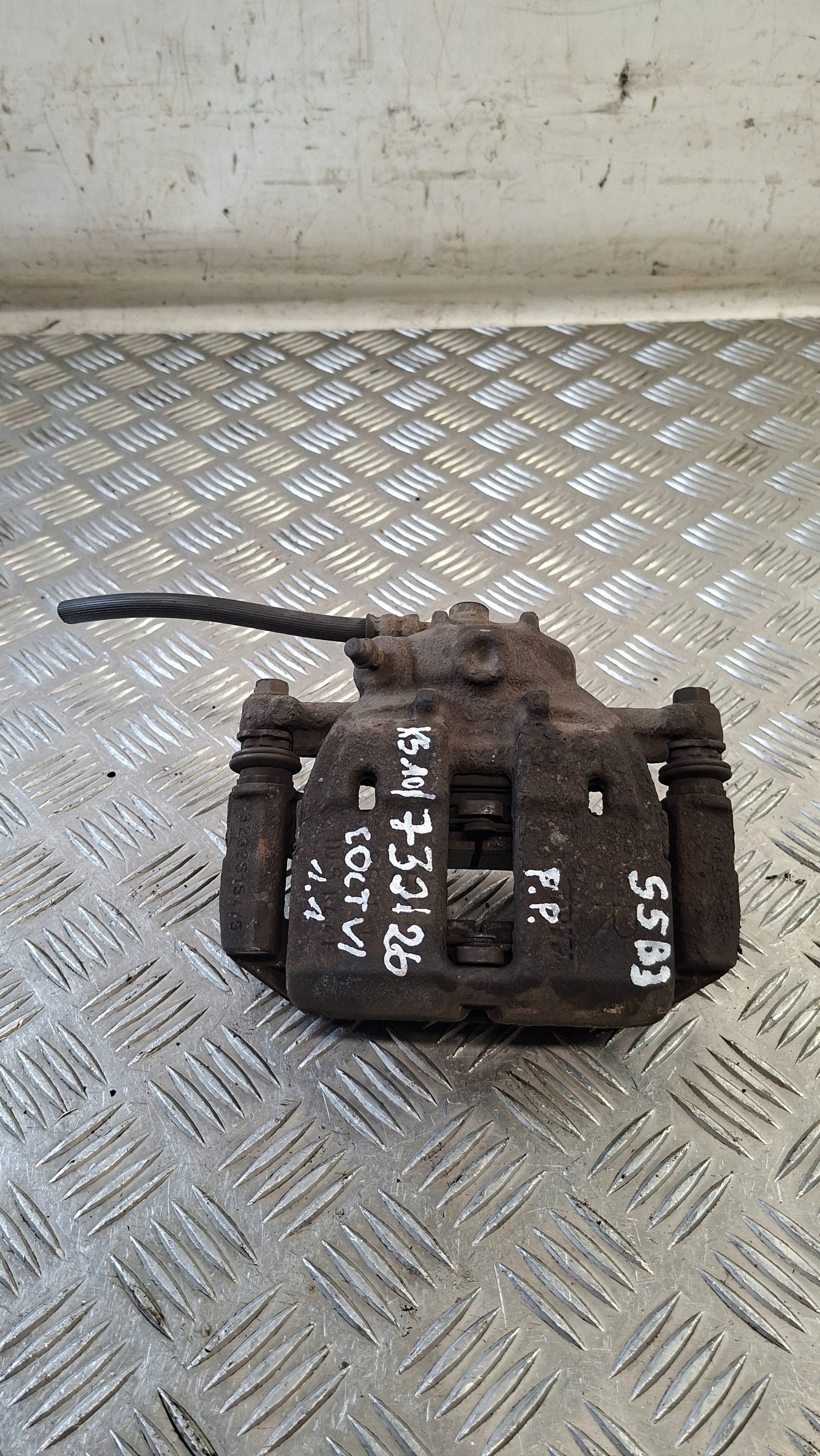 caliper brake right front MITSUBISHI COLT VI 1.1