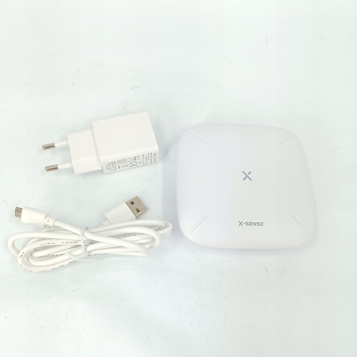 Sada 12 detektorů kouře X-Sense s ústřednou