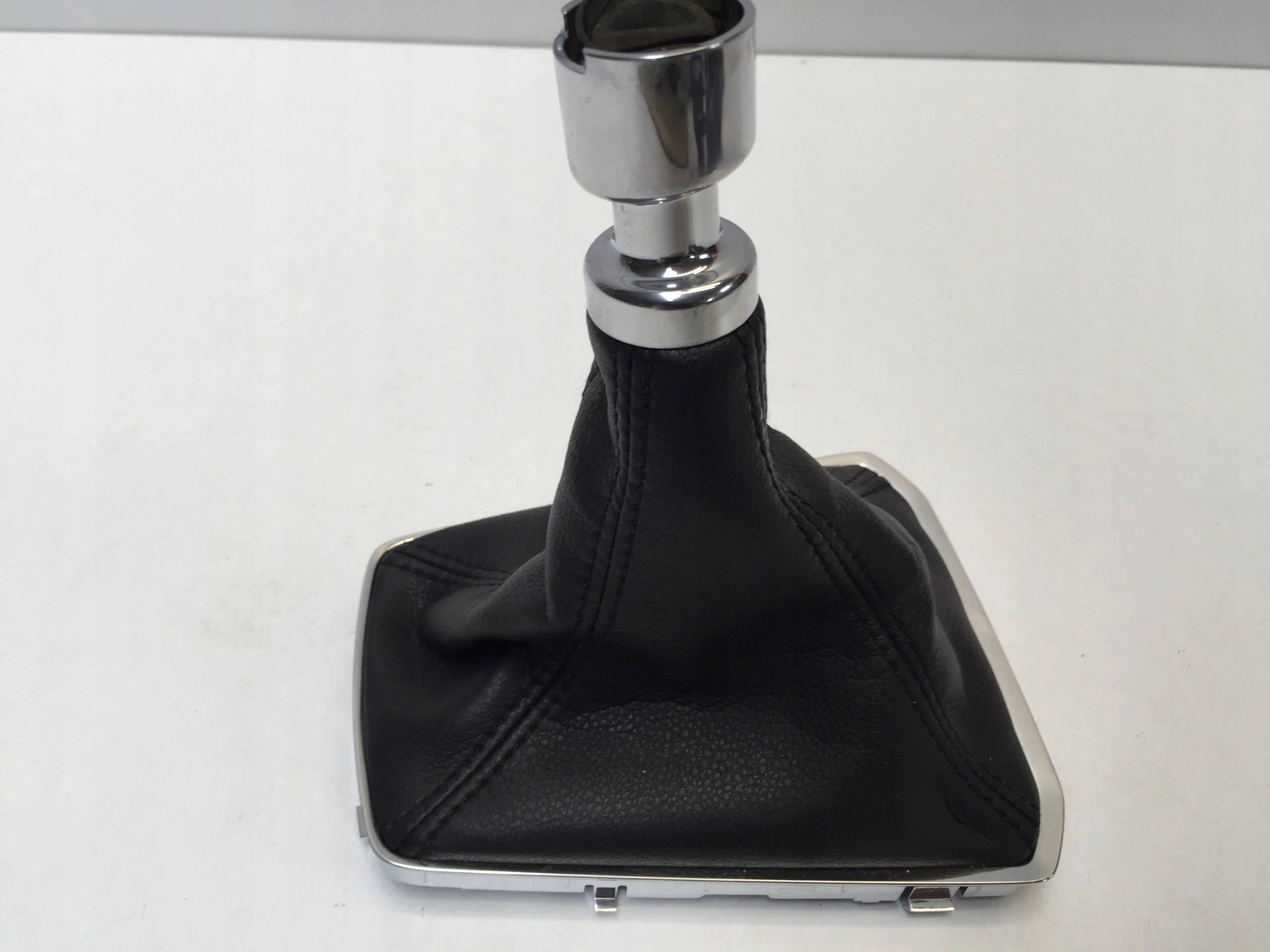 LX6R-7P002-DA - КОРОБКА ПЕРЕДАЧ FORD KUGA III MK3 2021