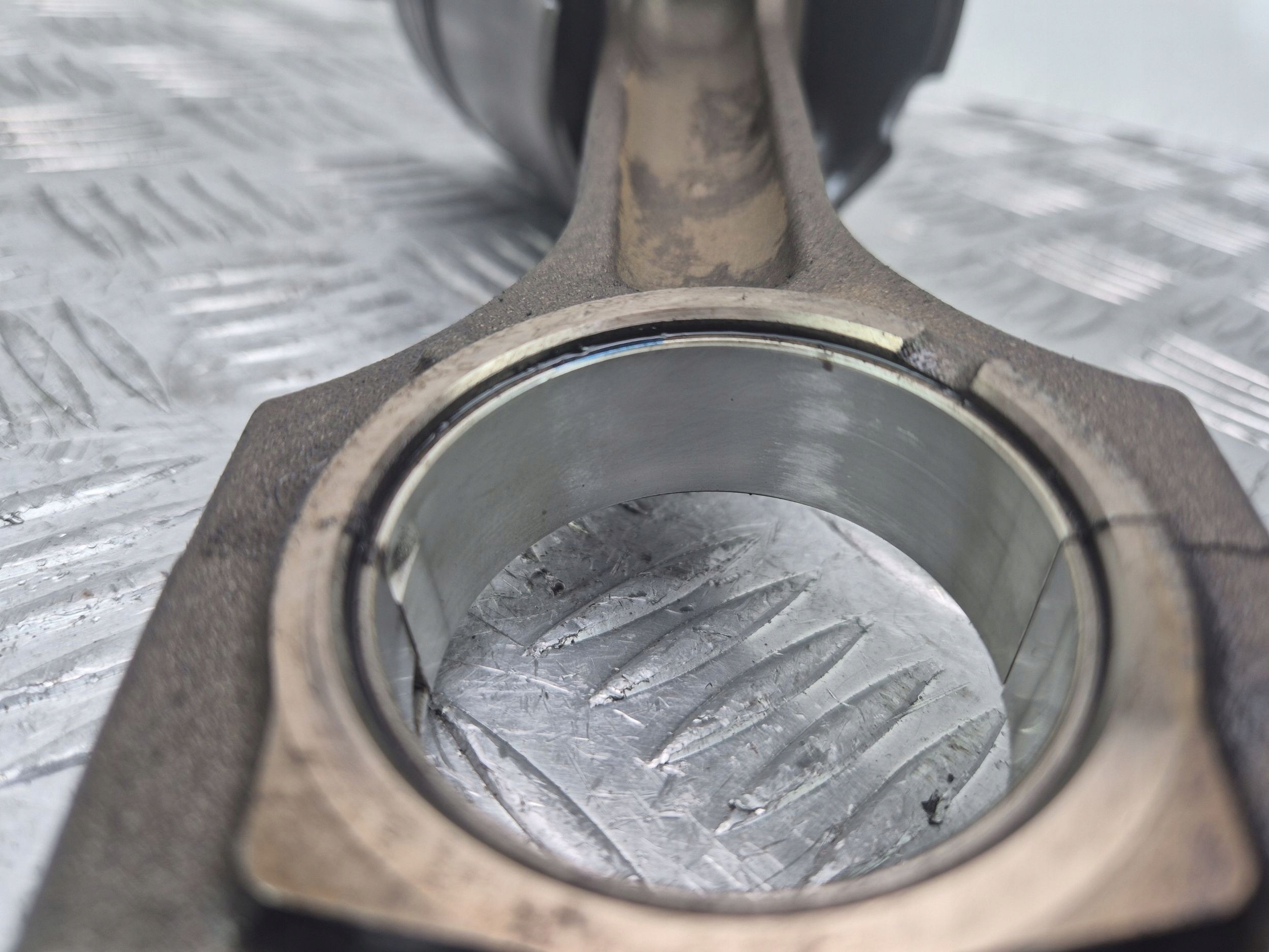 piston with connecting rod BMW 3 Coupe E92 330d M57D30(306D3) 84L104