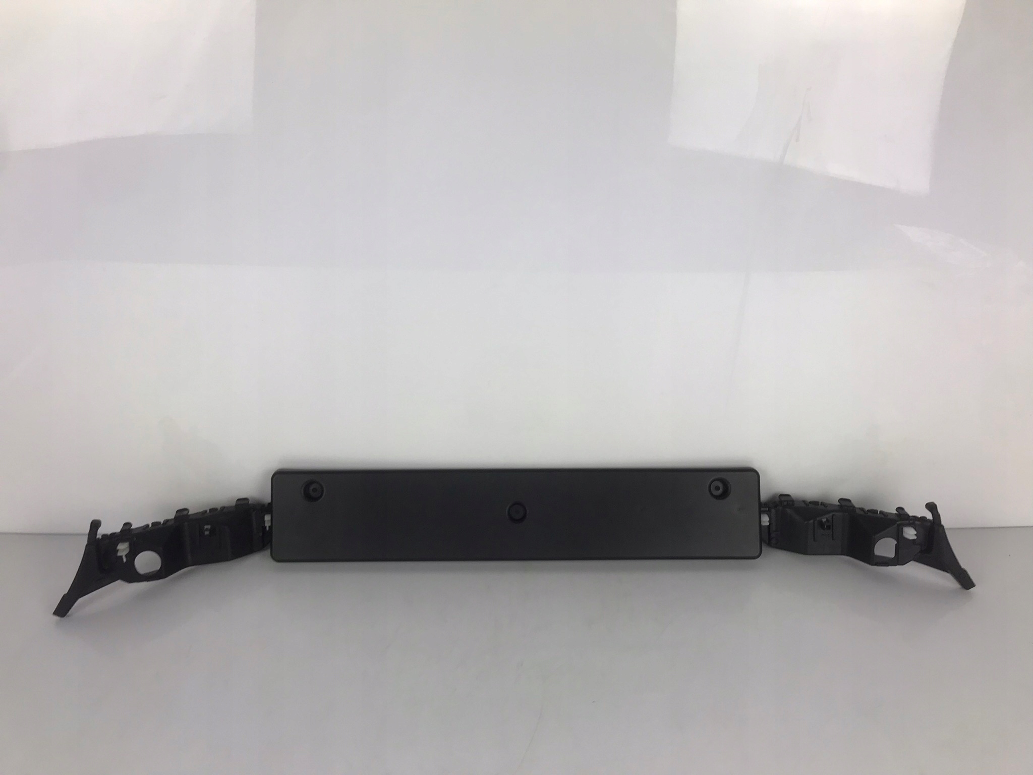 86519-S1000 - HYUNDAI SANTA FE IV ПРОСКАЛЬЗЫВАНИЕ БАМПЕРА ЛЕВЫЙ И ПРАВЫЙ