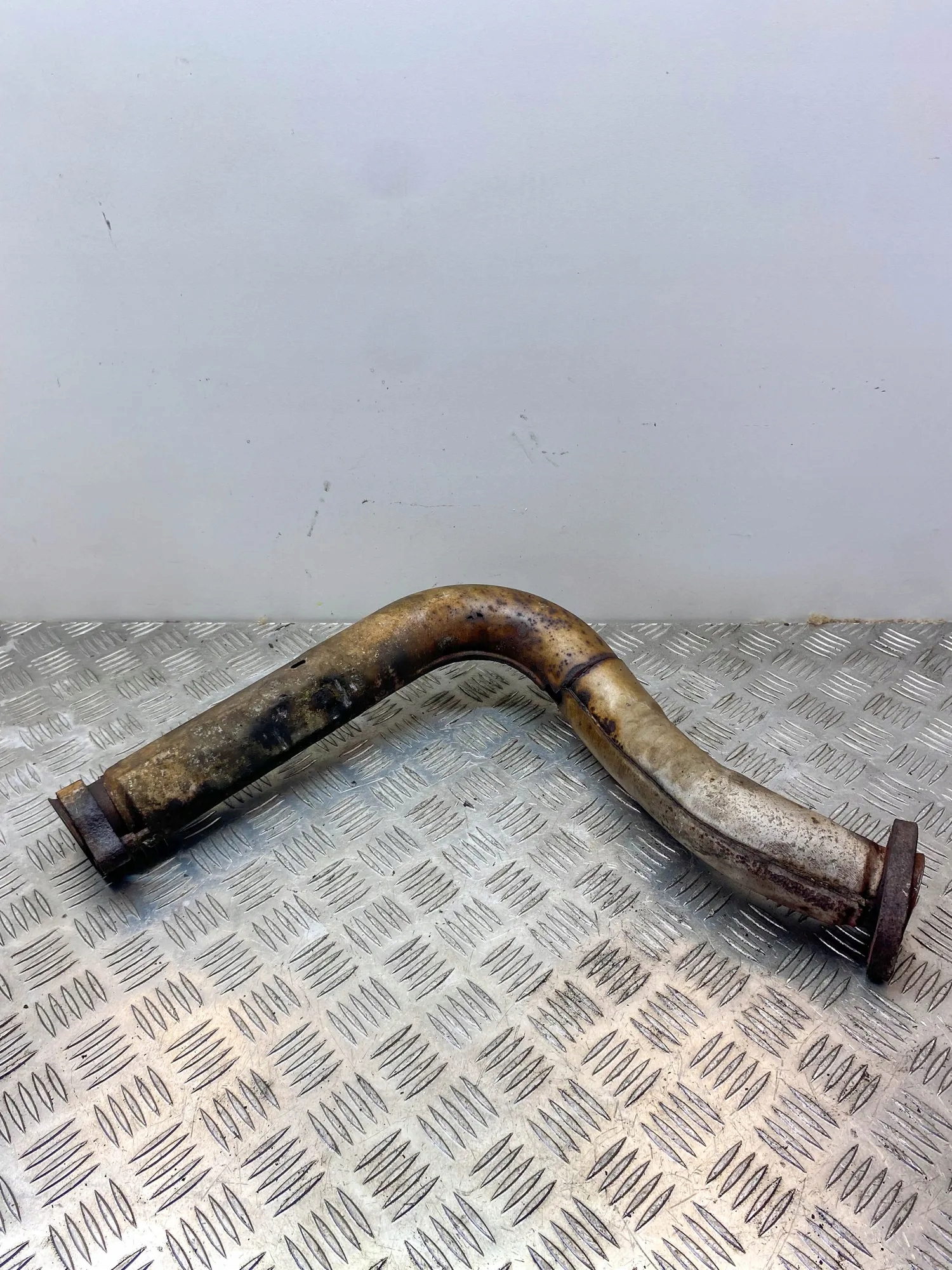 CZĘŚCI UKŁADU WYDECHOWEGO MERCEDES-BENZ SL (R107) 1074901414 30945136