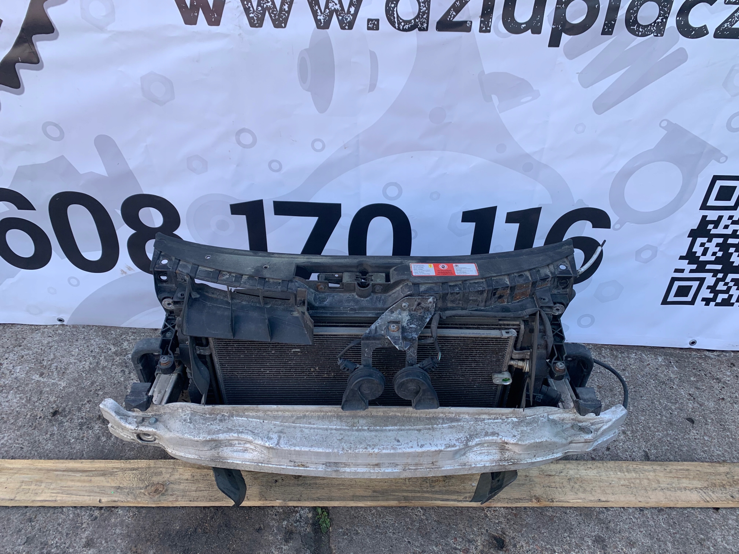 support panel for radiators pillar radiator Audi A6 C6 2.8 3.2 FSI AUTOMAT