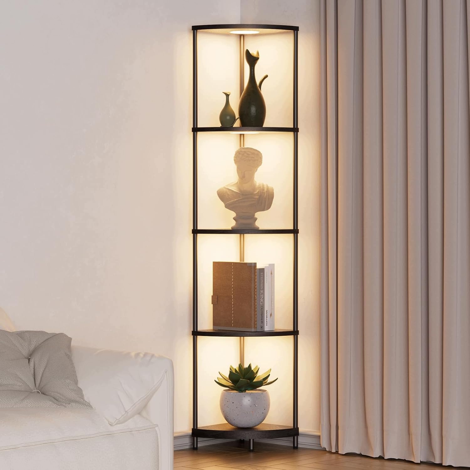 Podlahová lampa se 4 dřevěnými policemi