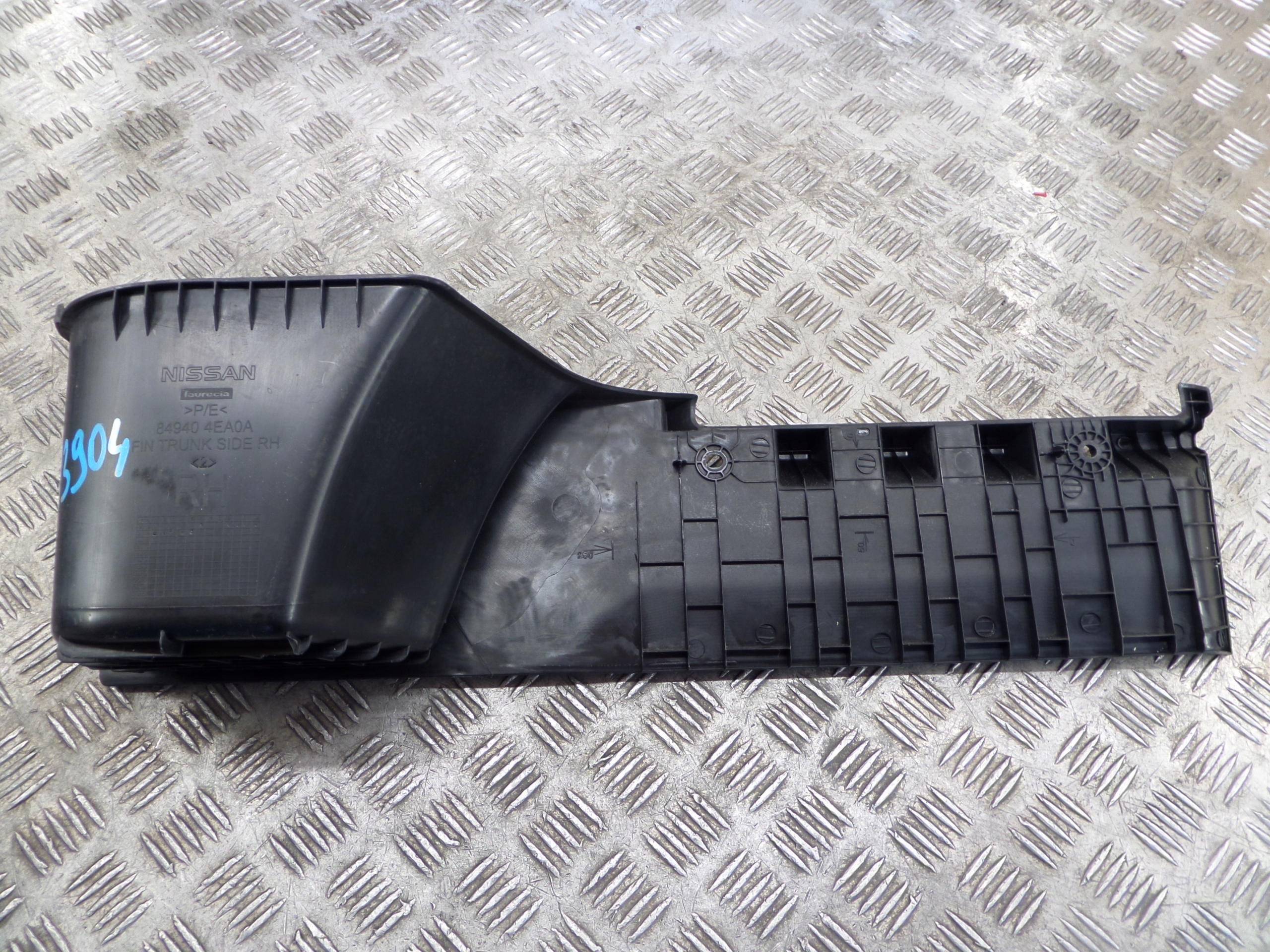 NISSAN QASHQAI J11 passenger compartment plato boot 849404EA0A