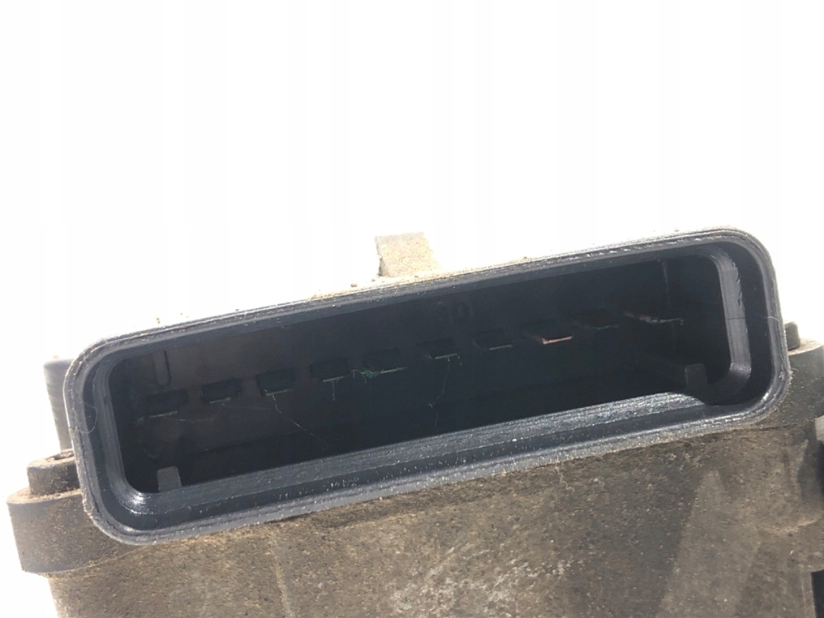 STEROWNIK MODUŁ TEMPOMATU MAZDA TRIBUTE 00-07 Typ samochodu Samochody osobowe