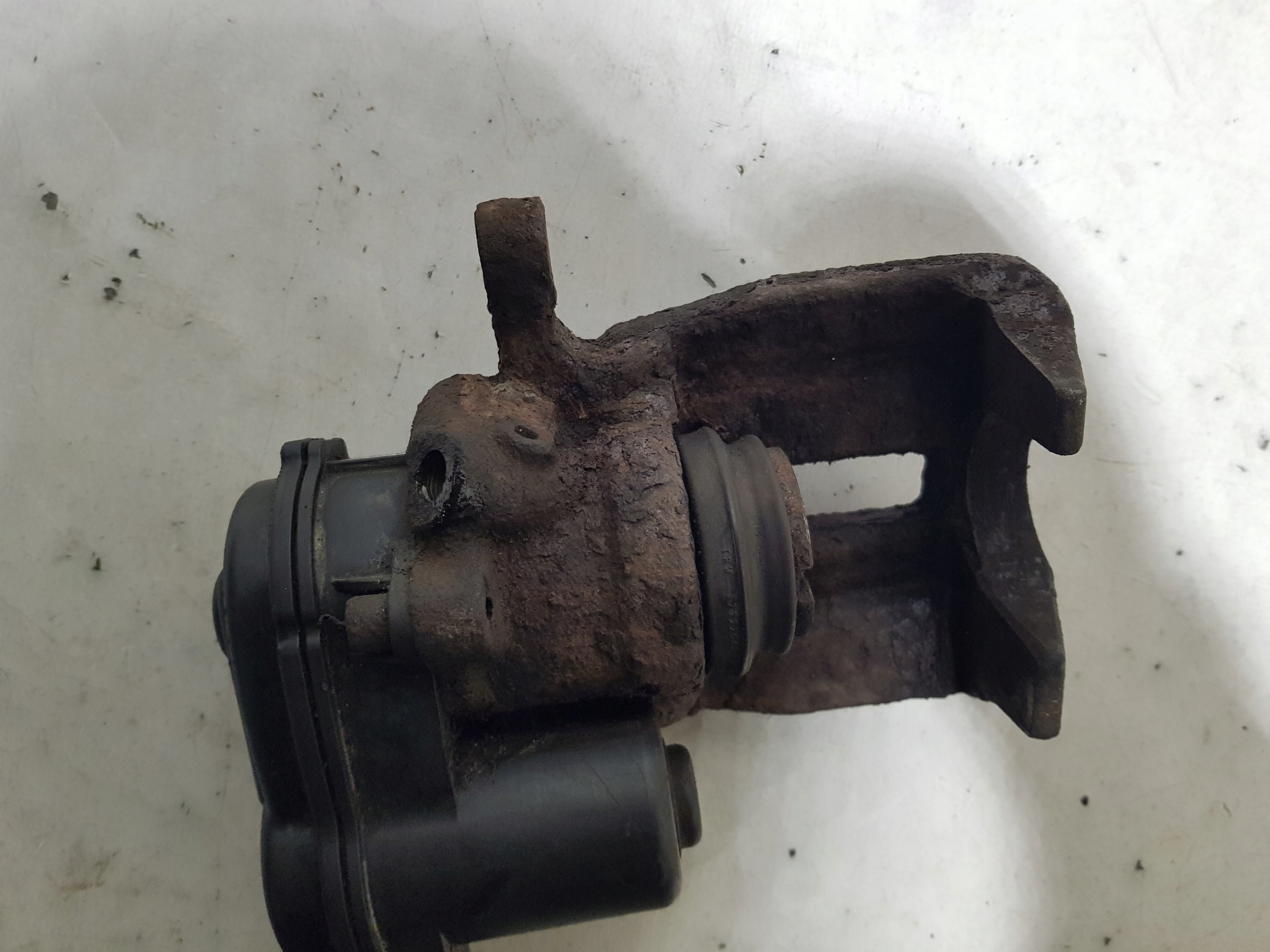 electrical caliper left rear part rear AUDI A8 D4