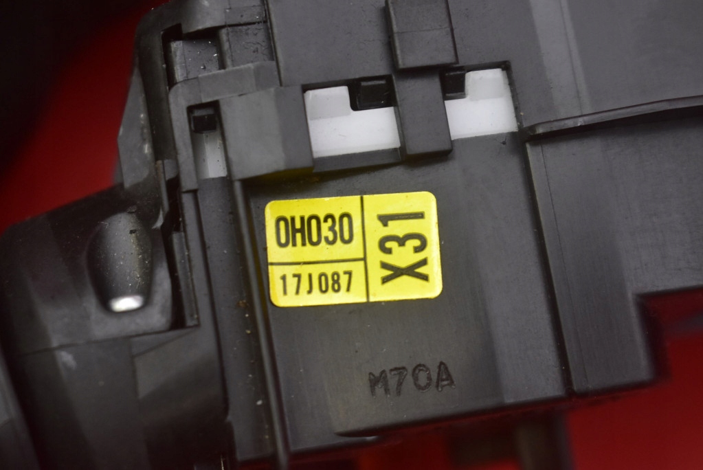 MANETKA switch indicators 17J085 TOYOTA AYGO 2 II 14-20