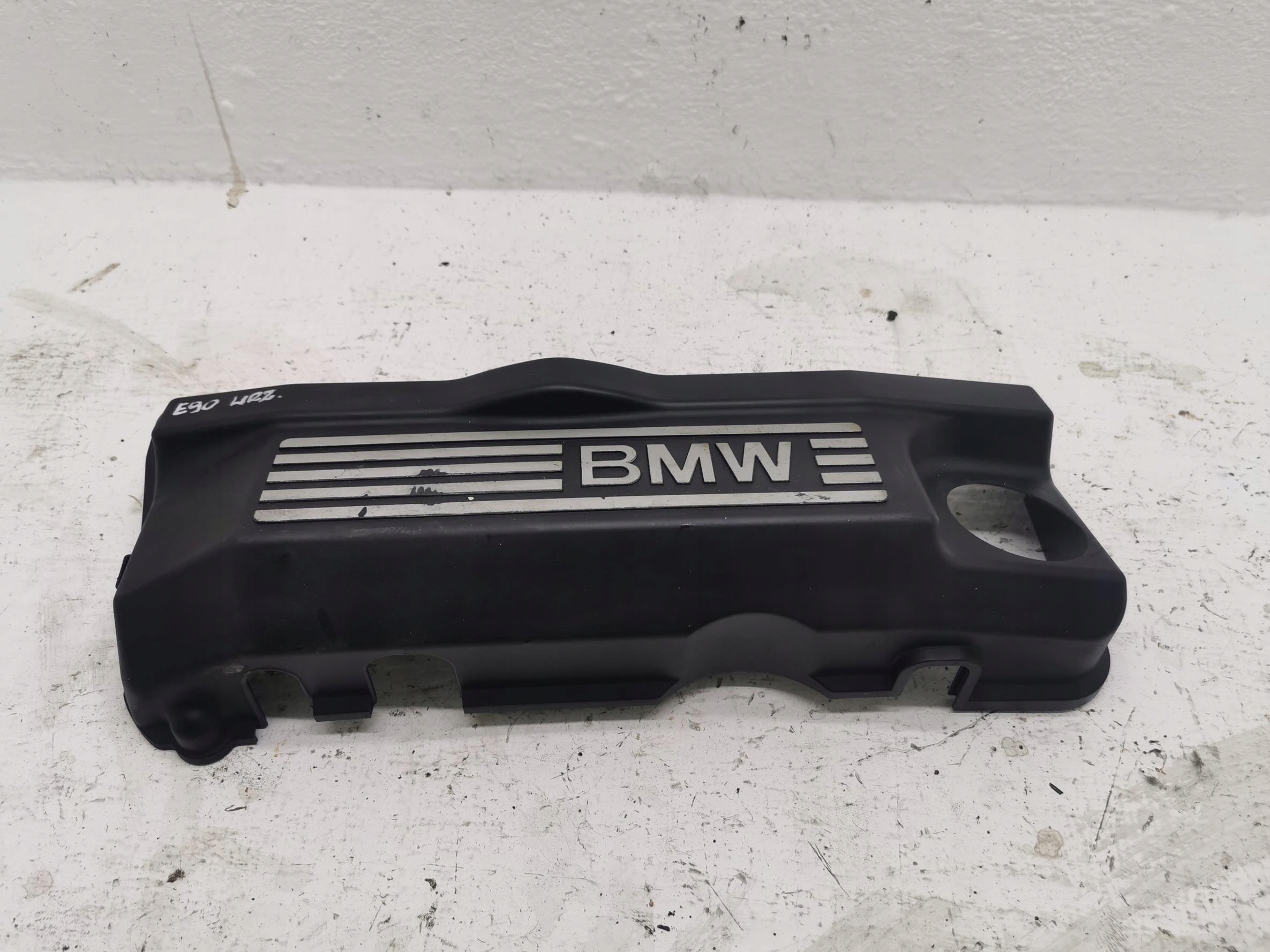 motorfedél BMW SERIA 3 E90 E91 2.0i 7530742