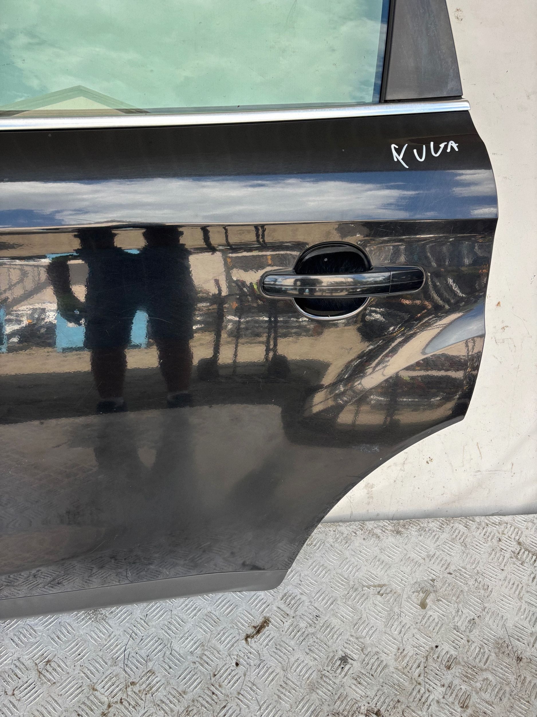 door rear part rear. left FORD KUGA MK1 08